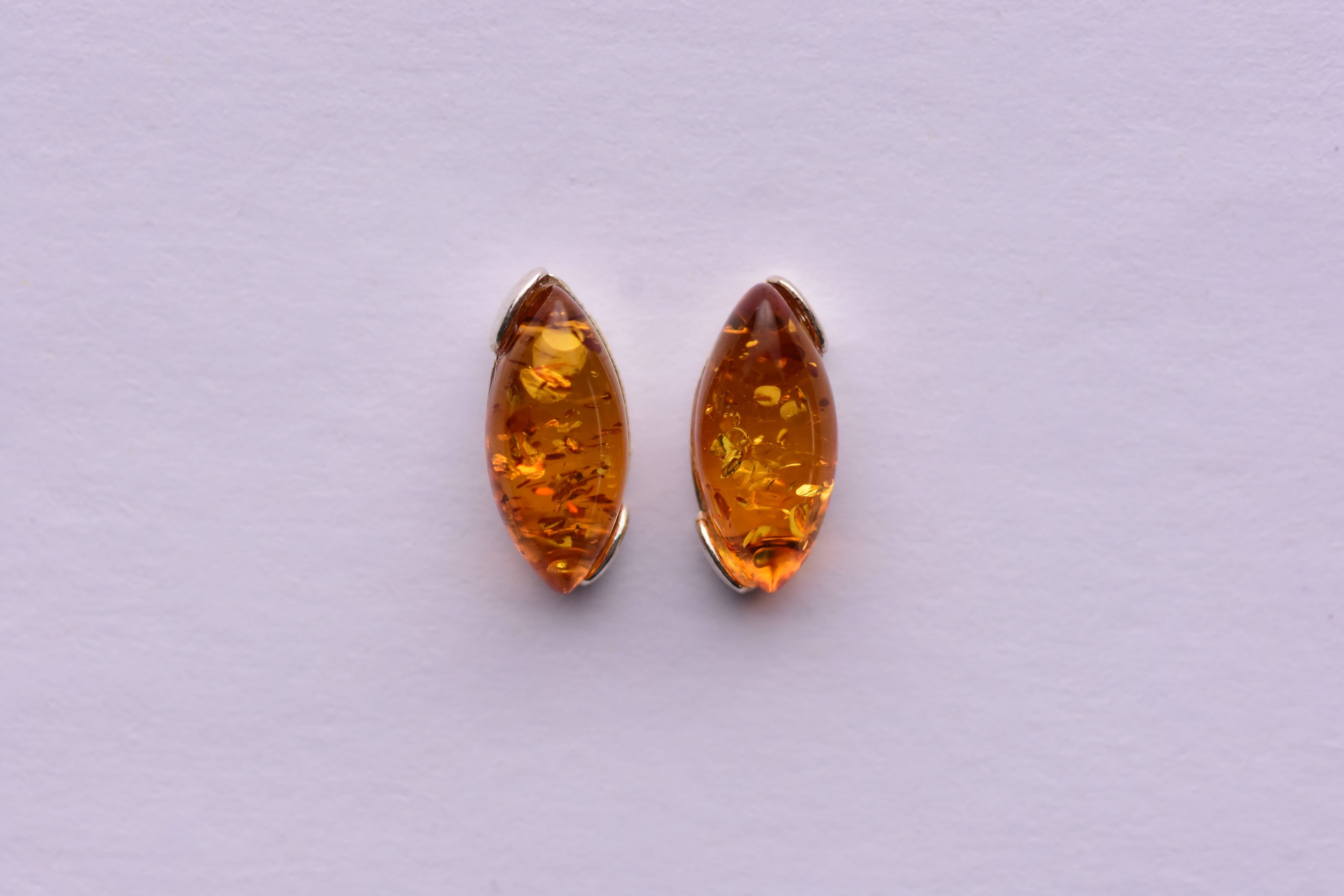 Lengyel borostyán fülbevaló ezüst foglalatban