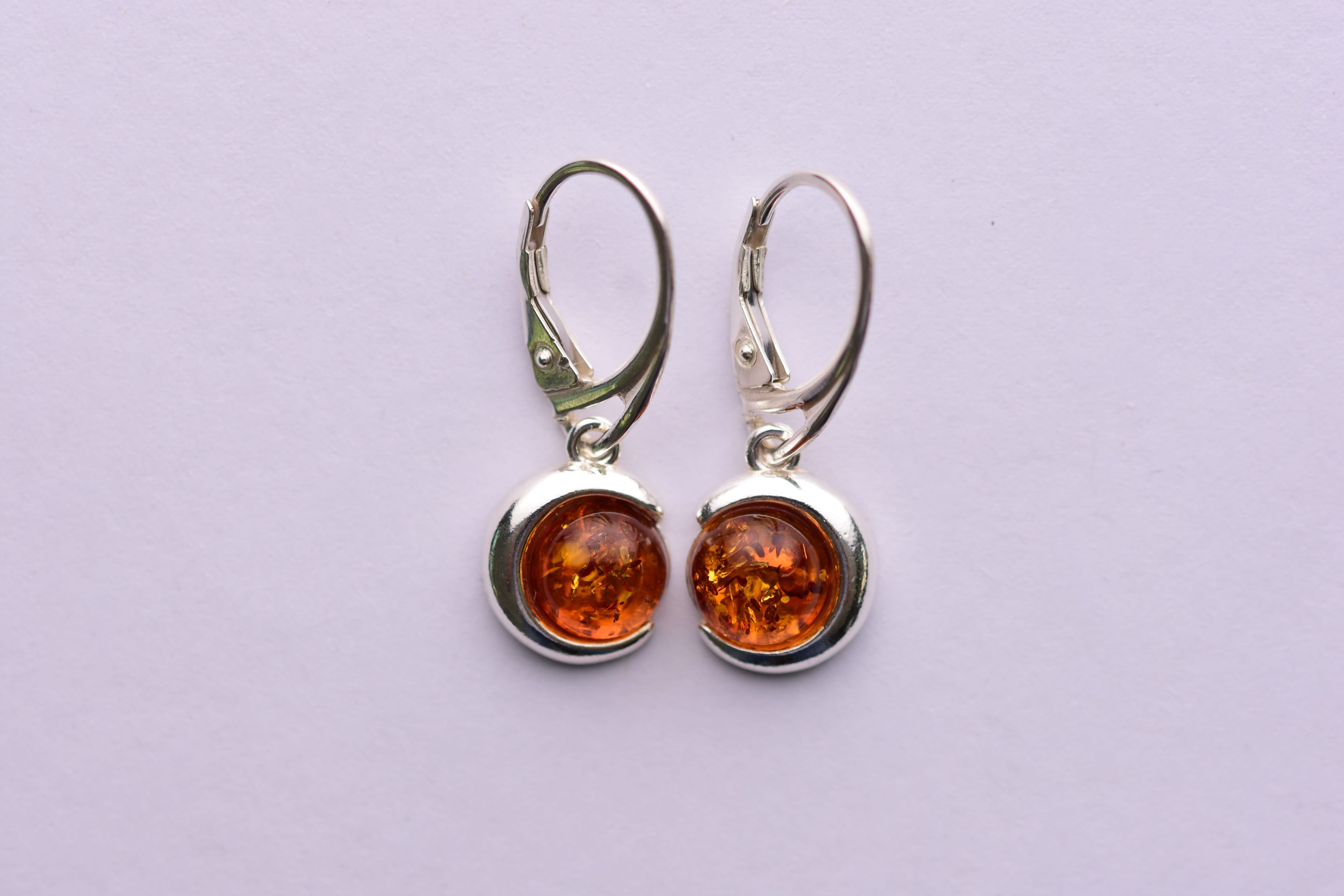 Lengyel borostyán fülbevaló ezüst foglalatban