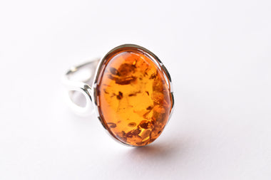 Lengyel borostyán gyűrű ezüst foglalatban