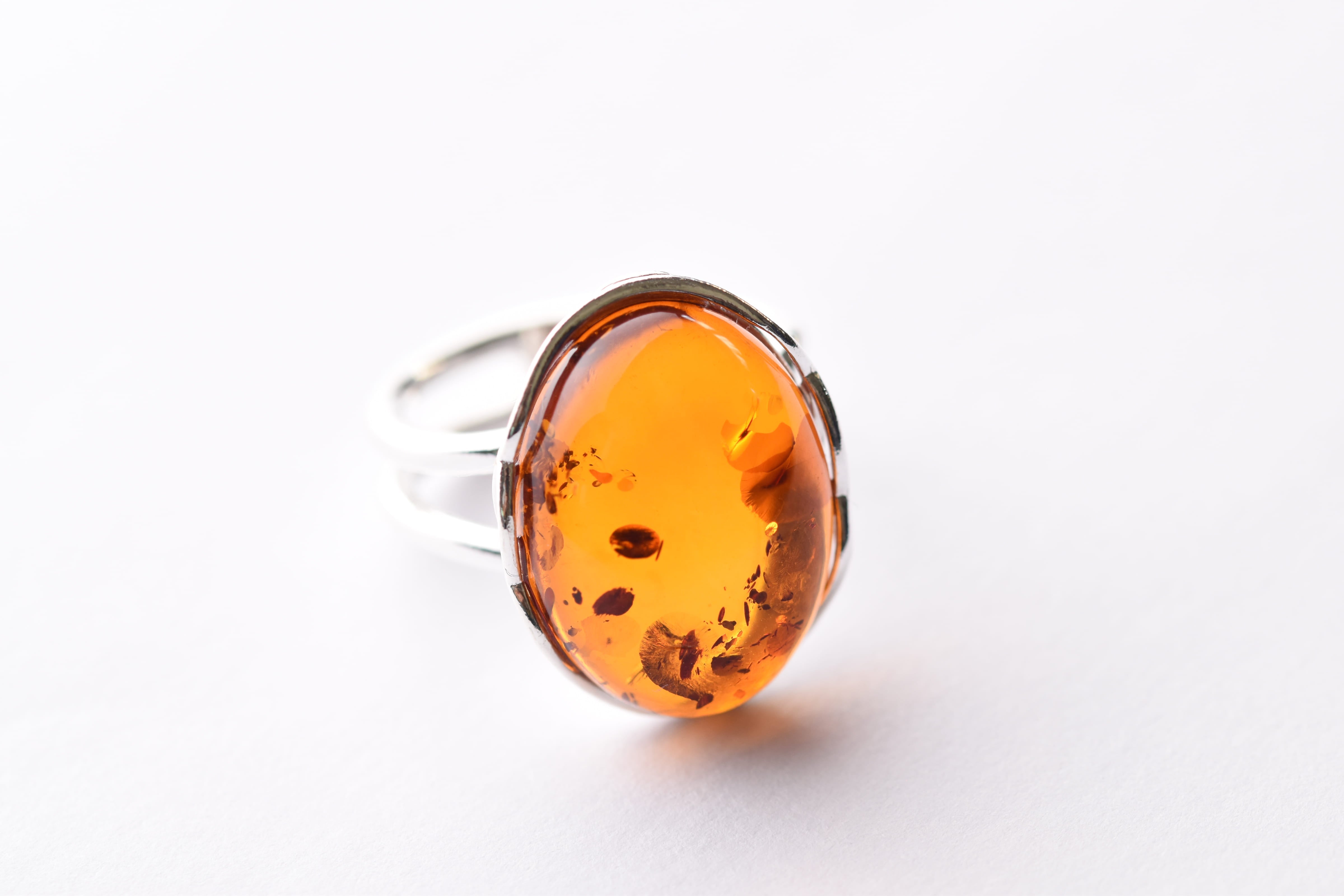 Lengyel borostyán gyűrű ezüst foglalatban