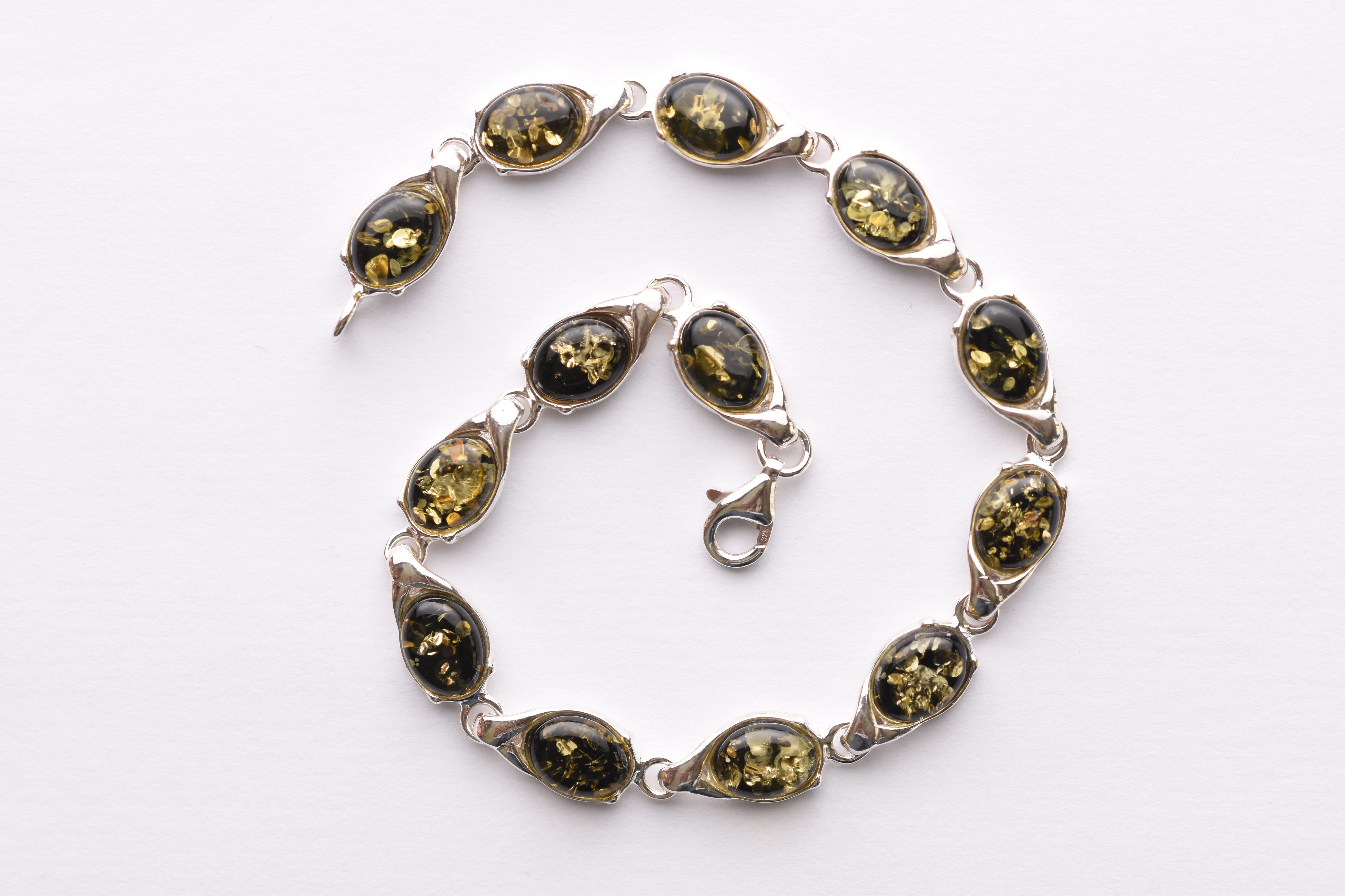 Lengyel borostyán karkötő ezüst foglalatban