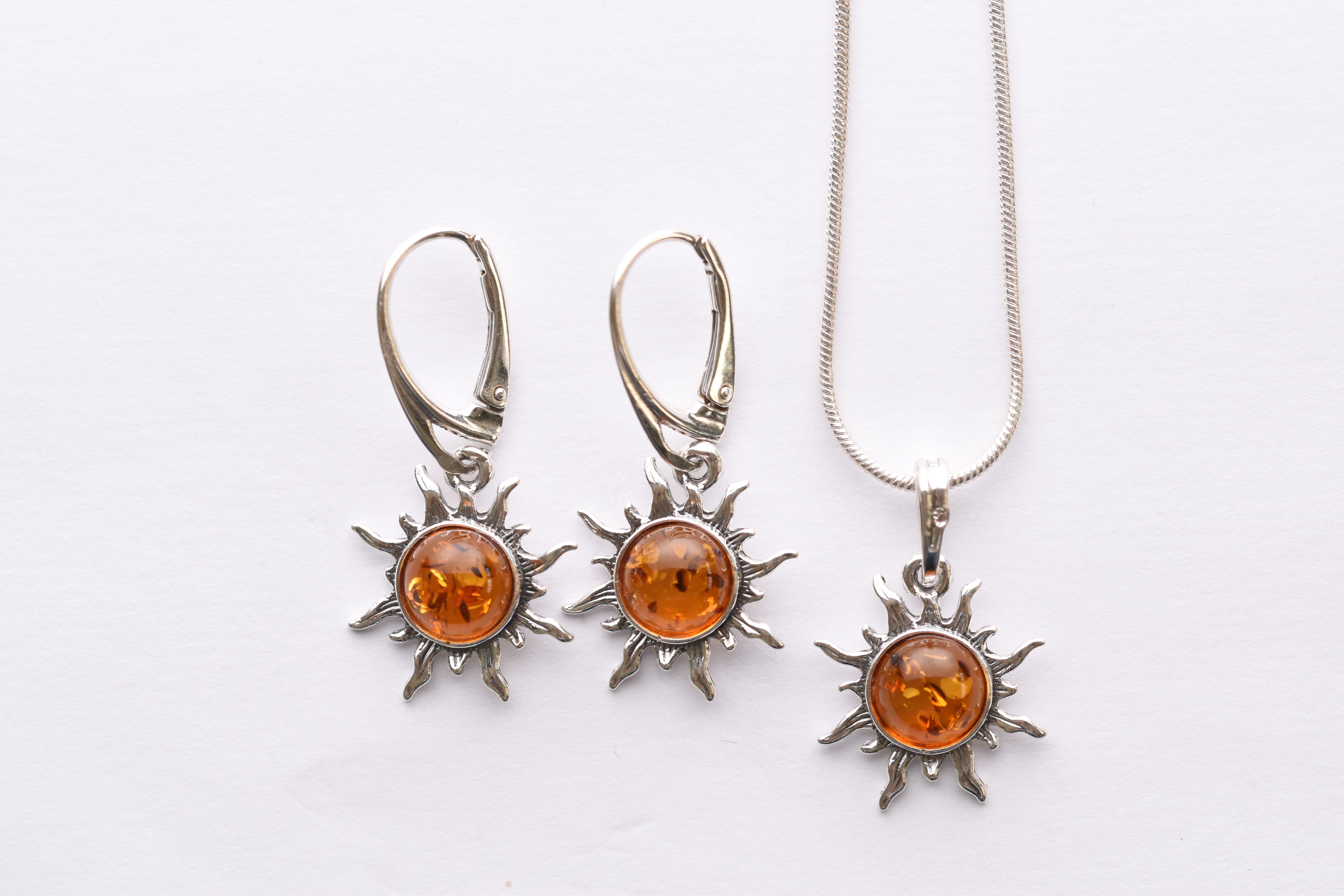 Lengyel borostyán ékszer szett ezüst foglalatban