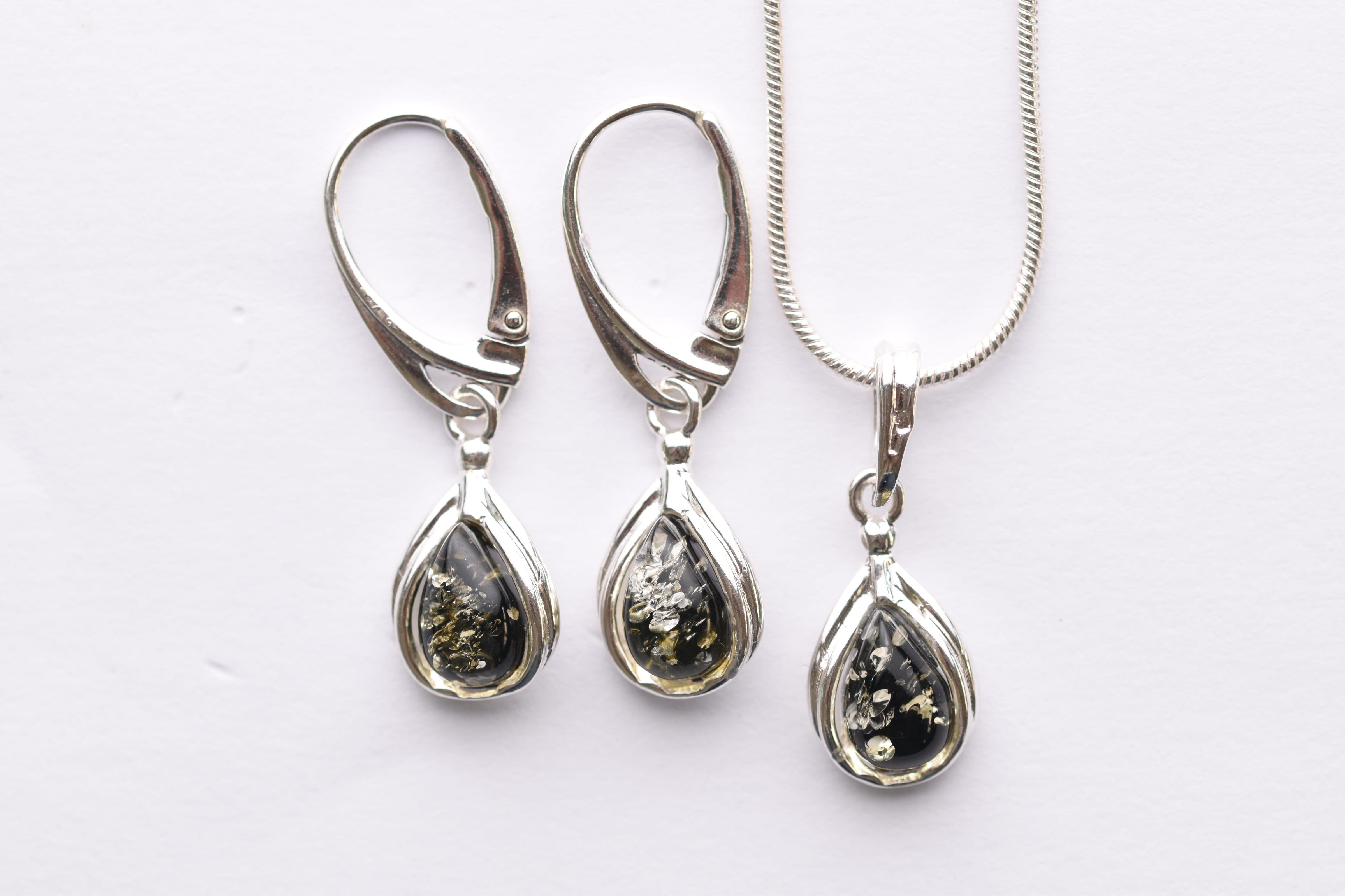 Lengyel borostyán ékszer szett ezüst foglalatban