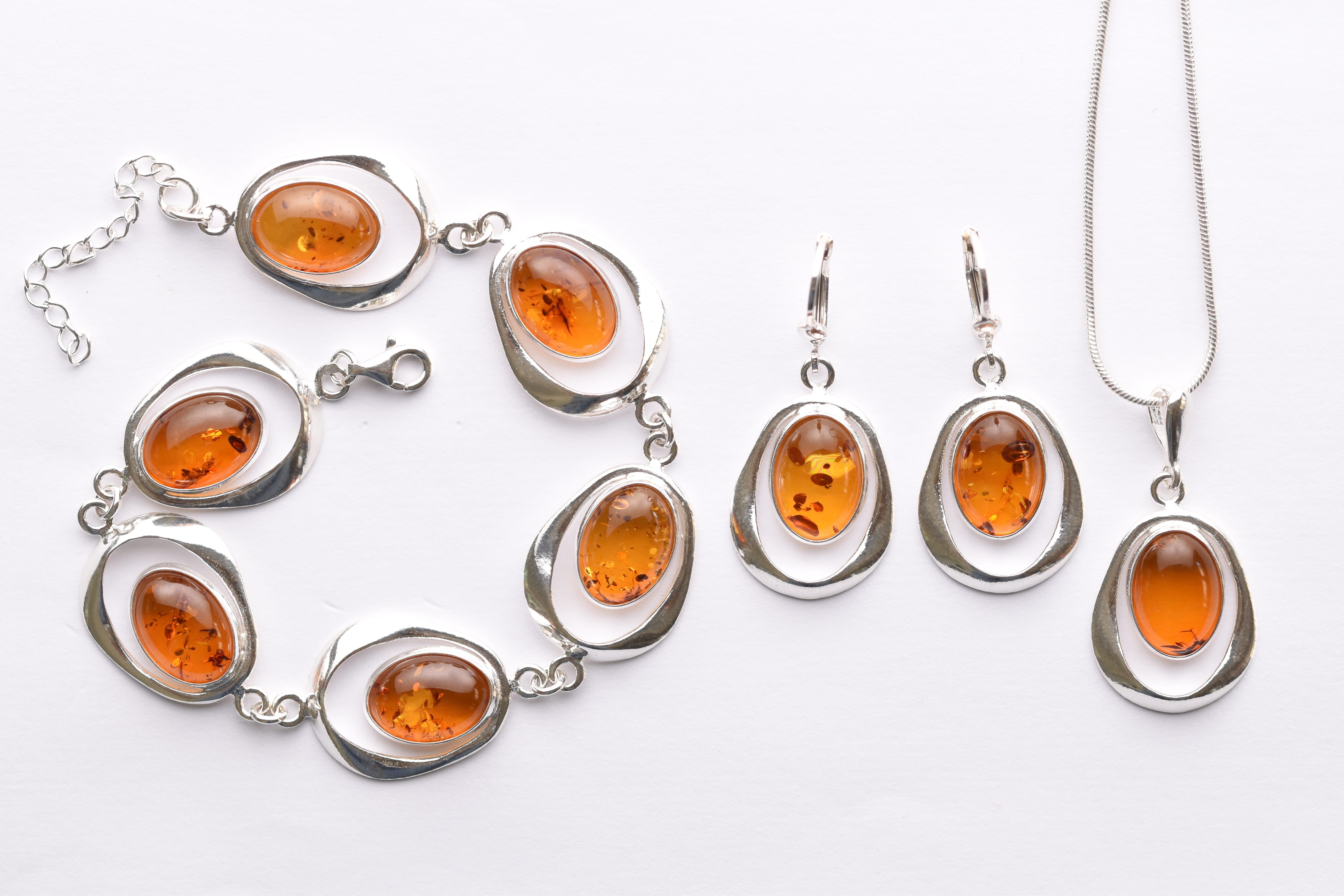 Lengyel borostyán ékszer szett ezüst foglalatban