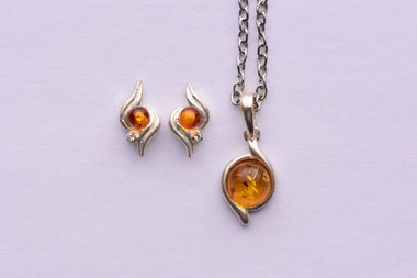 Lengyel borostyán ékszer szett ezüst foglalatban