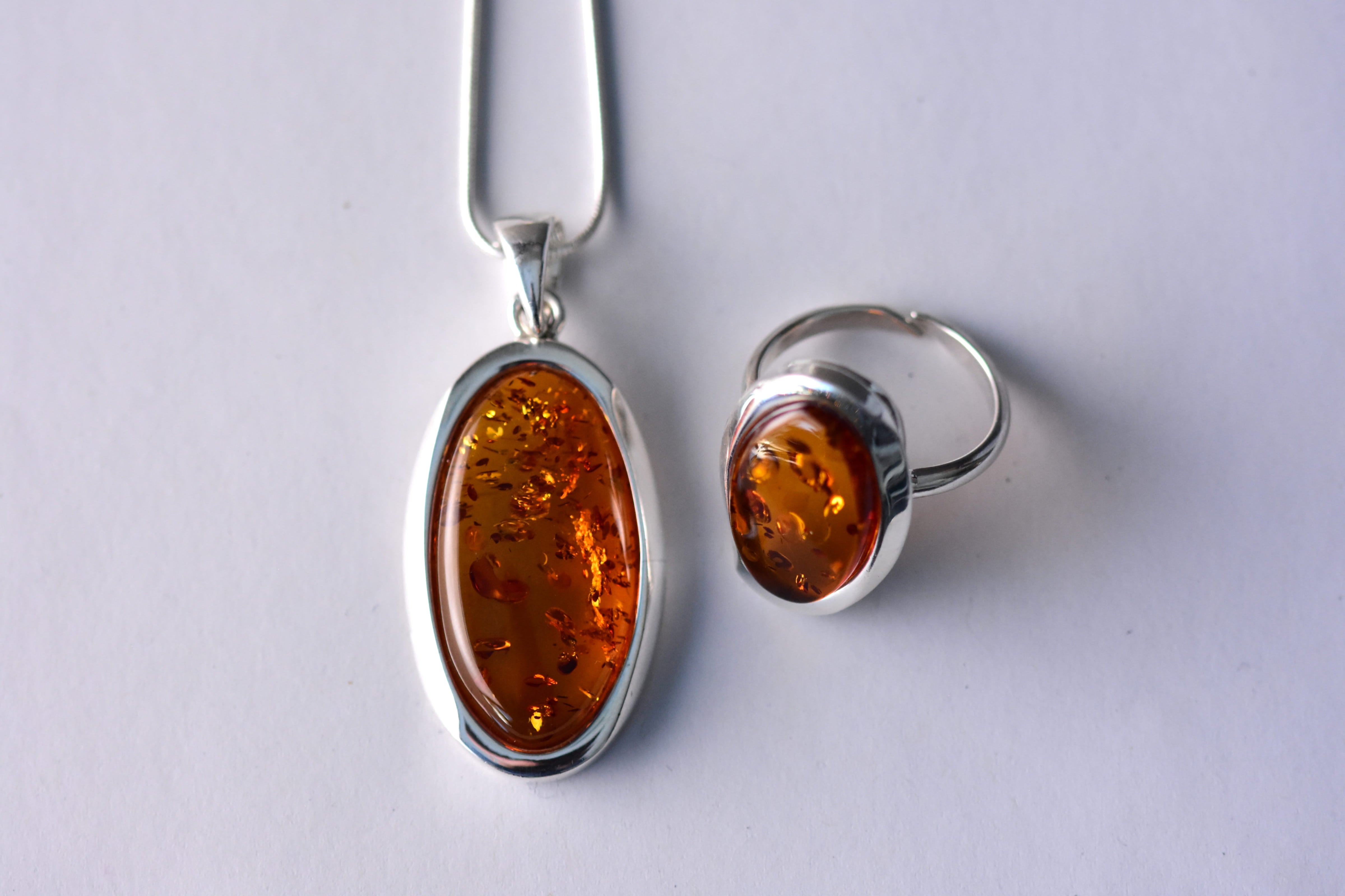 Lengyel borostyán ékszer szett ezüst foglalatban