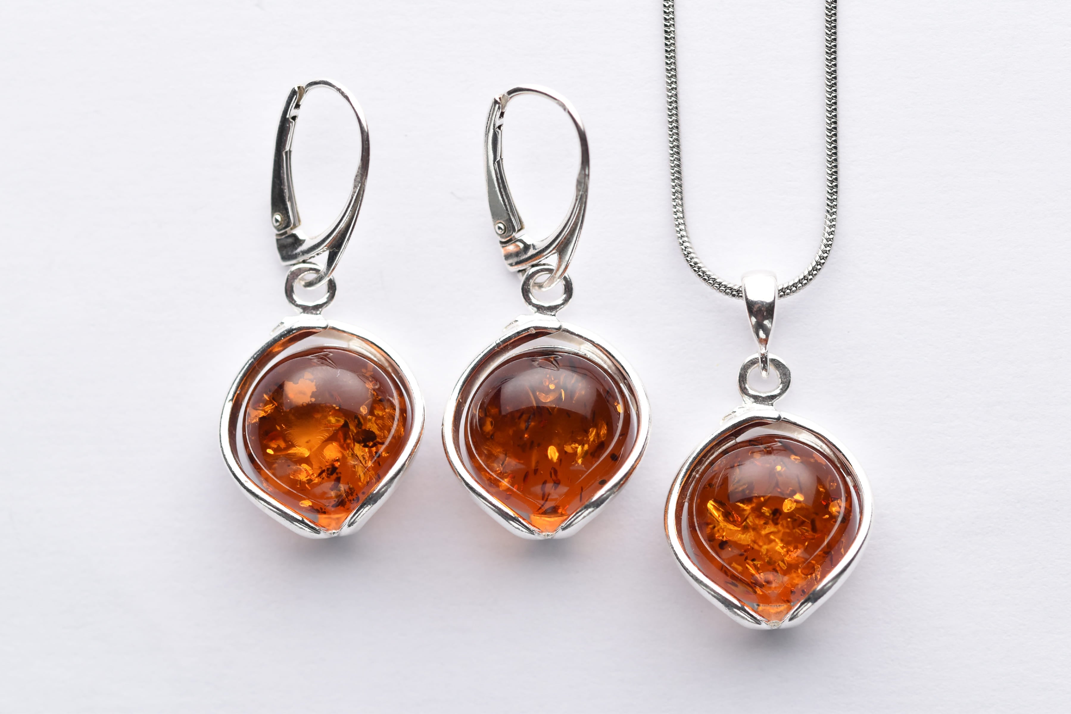 Lengyel borostyánkő ékszer szett ezüst foglalatban