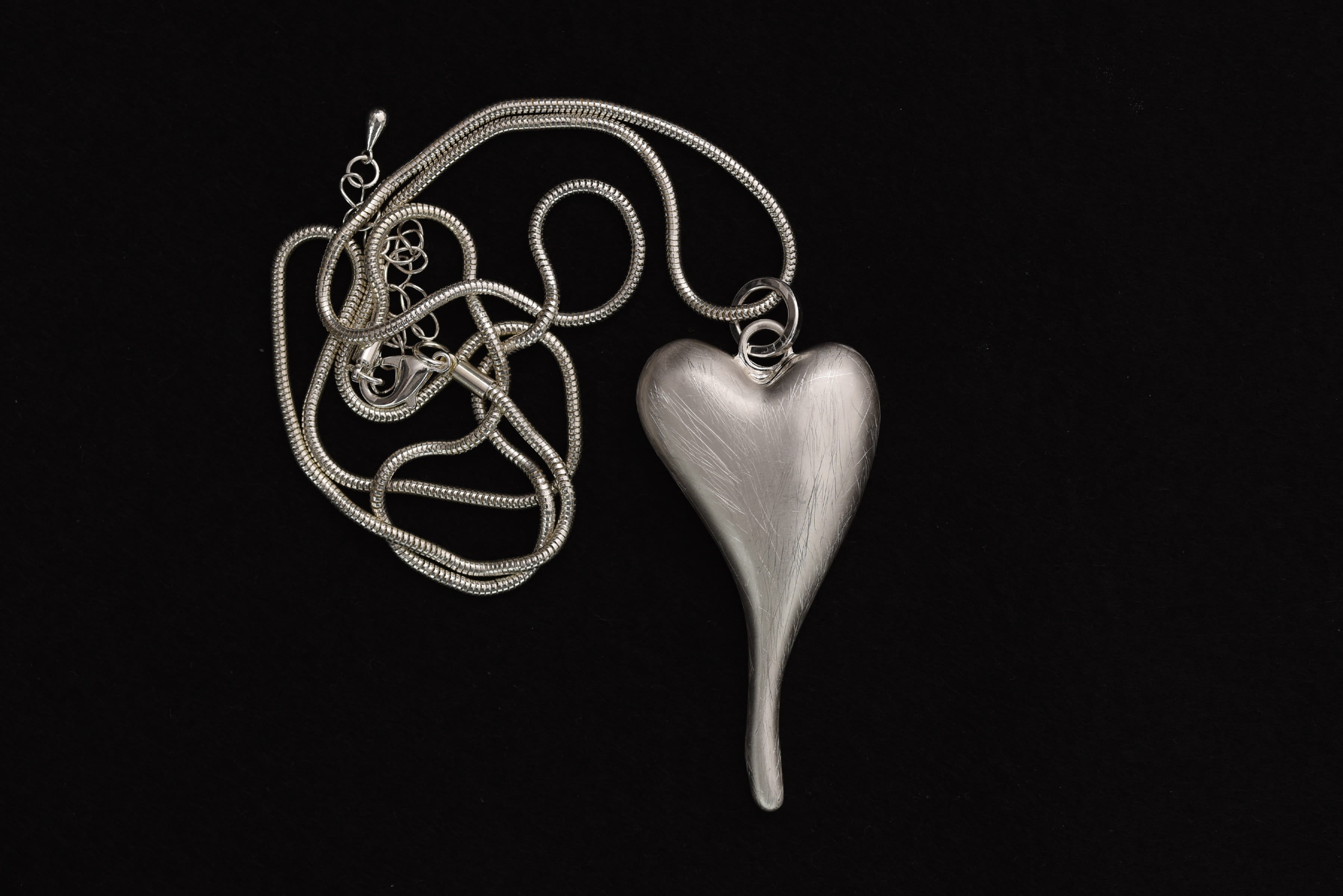 Dekoratív modern nyakék