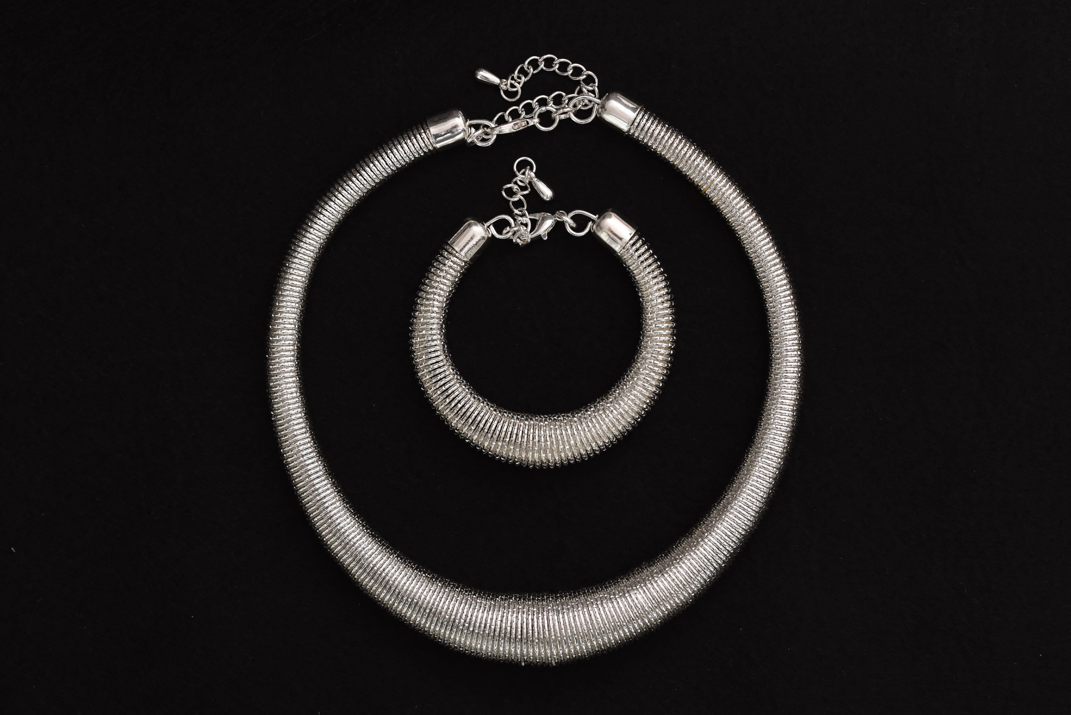 Dekoratív modern ékszer szett