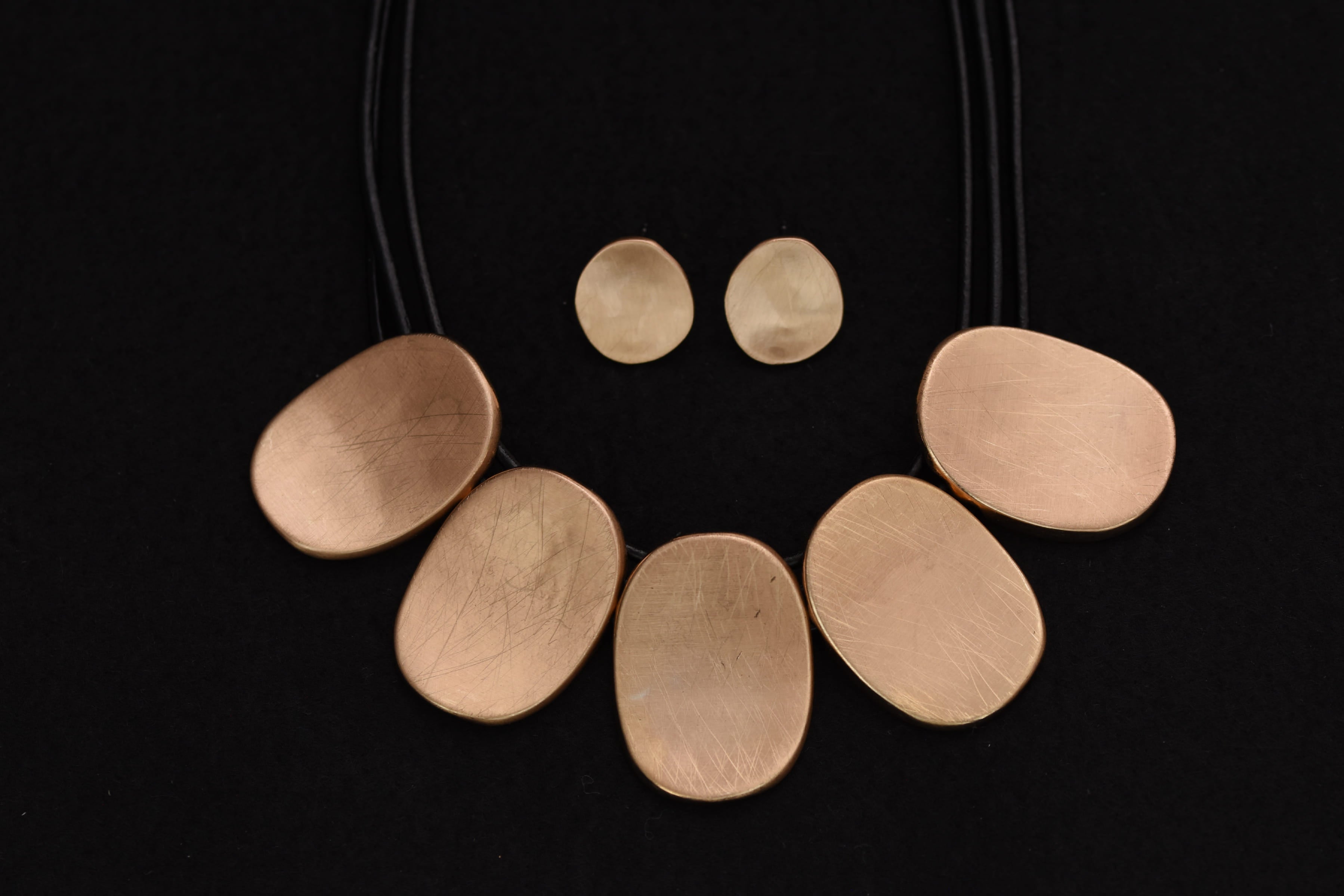 Dekoratív modern ékszer szett