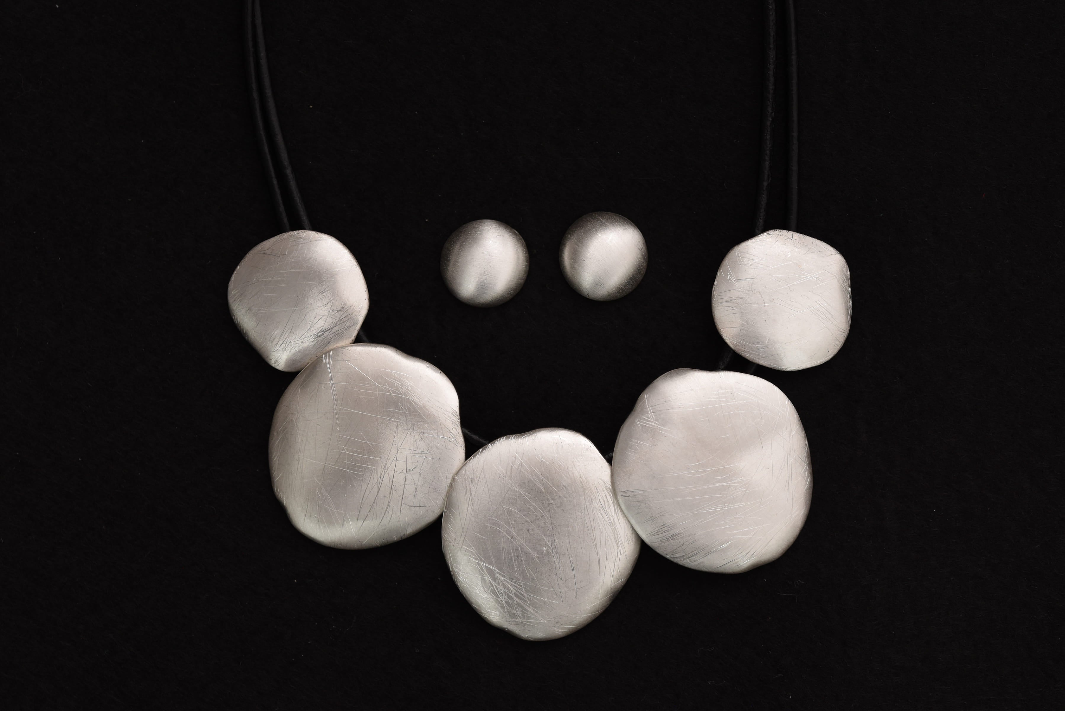 Dekoratív modern ékszer szett