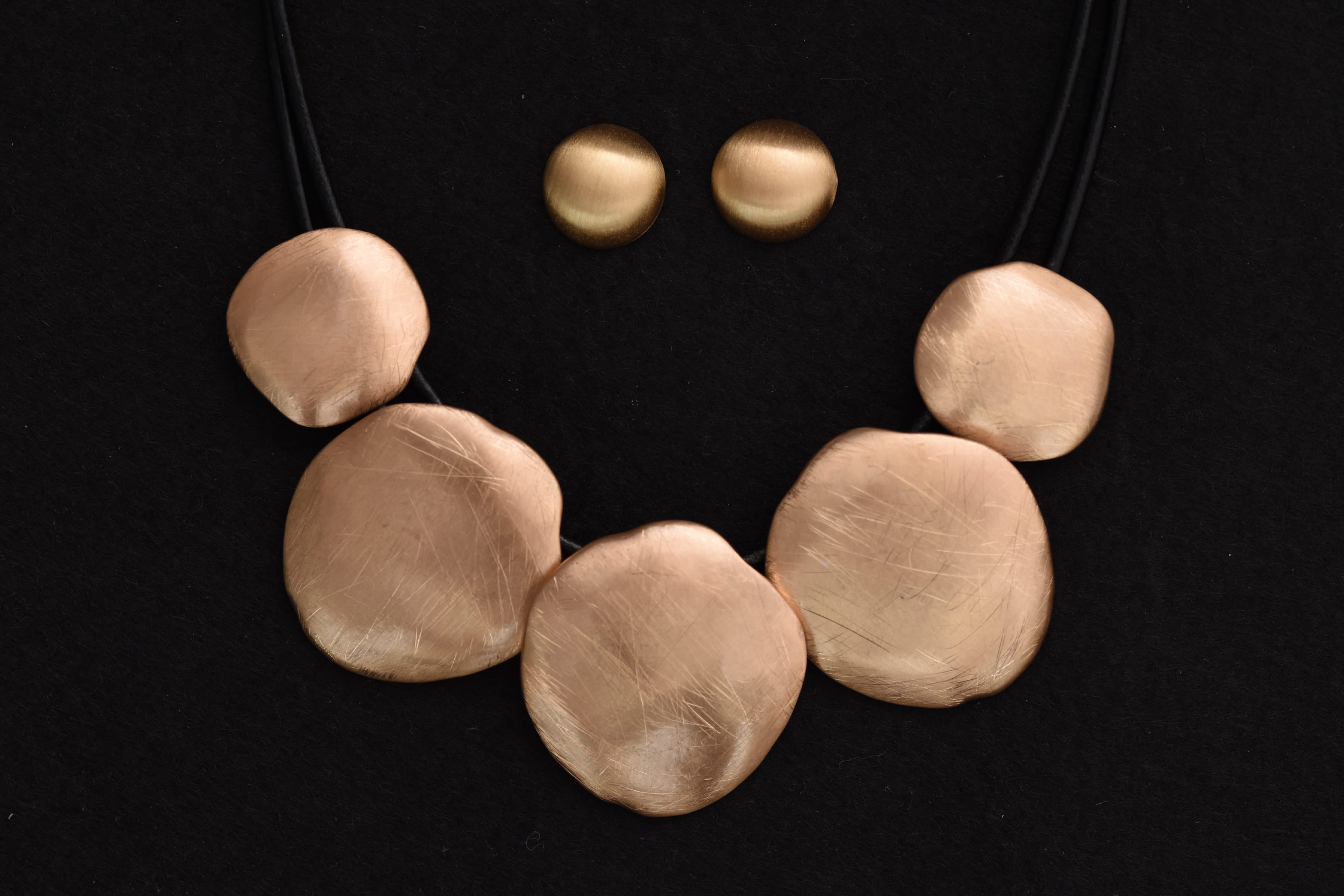 Dekoratív modern ékszer szett