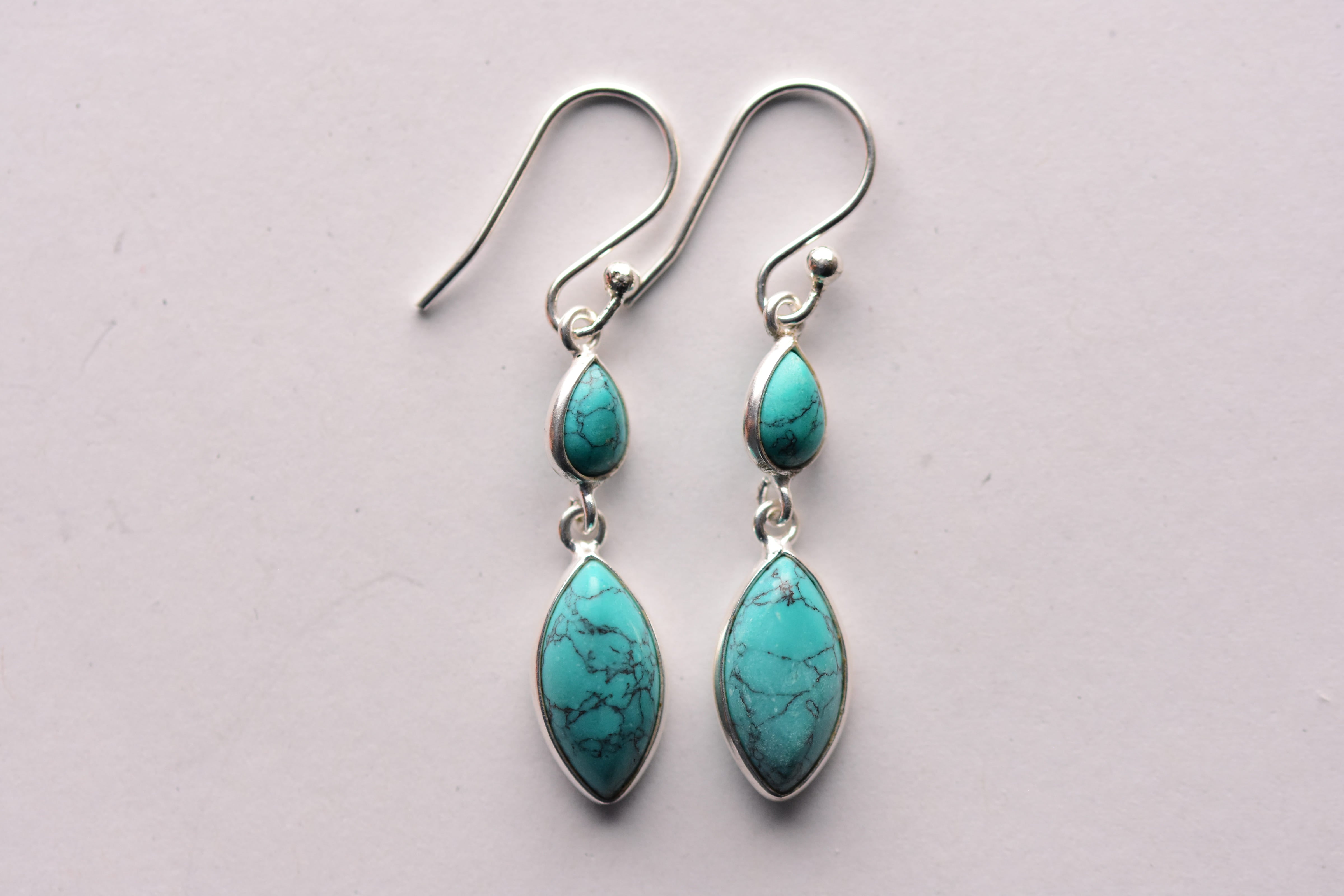 Türkiz köves fülbevaló ezüst foglalatban