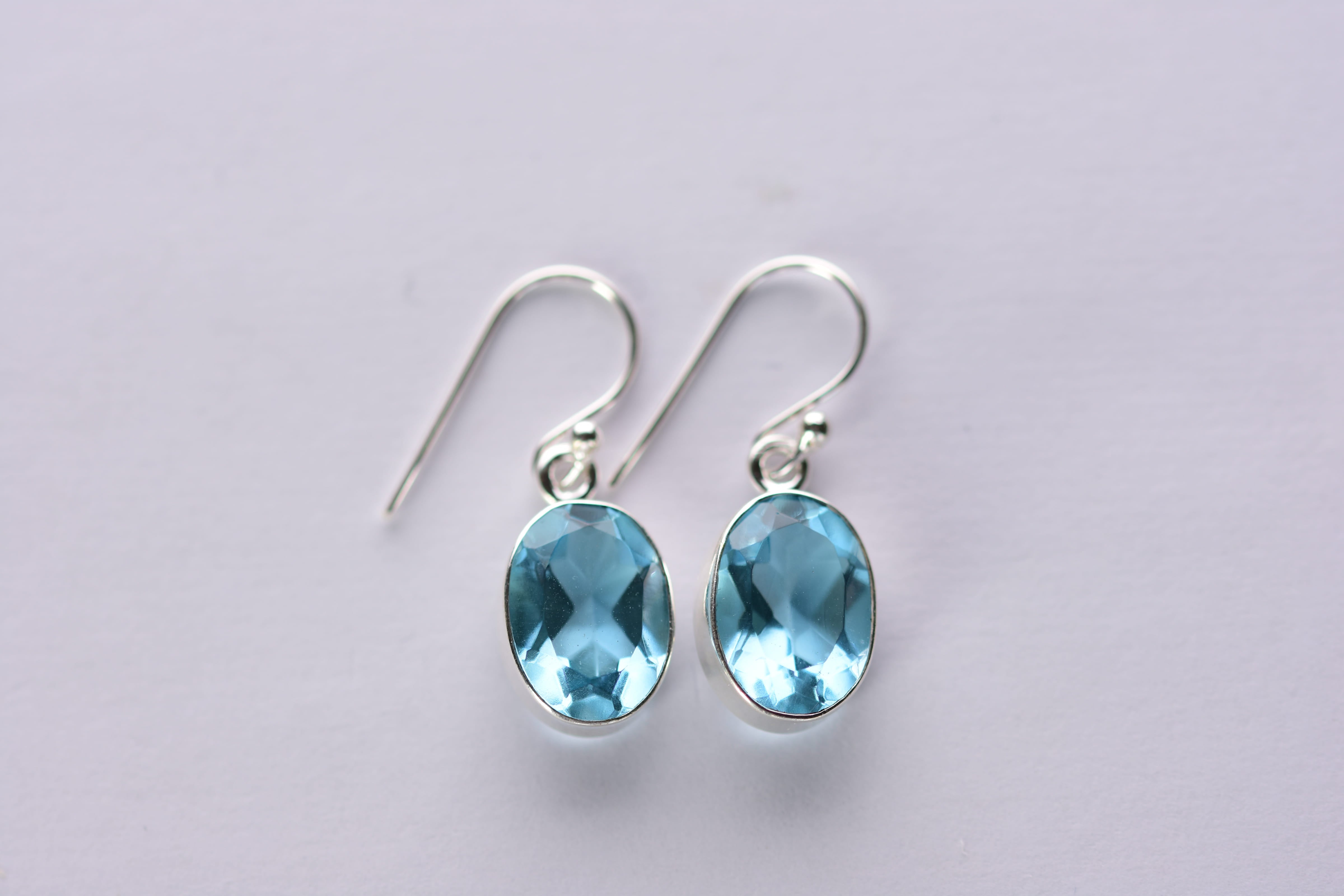 Topáz köves fülbevaló ezüst foglalatban