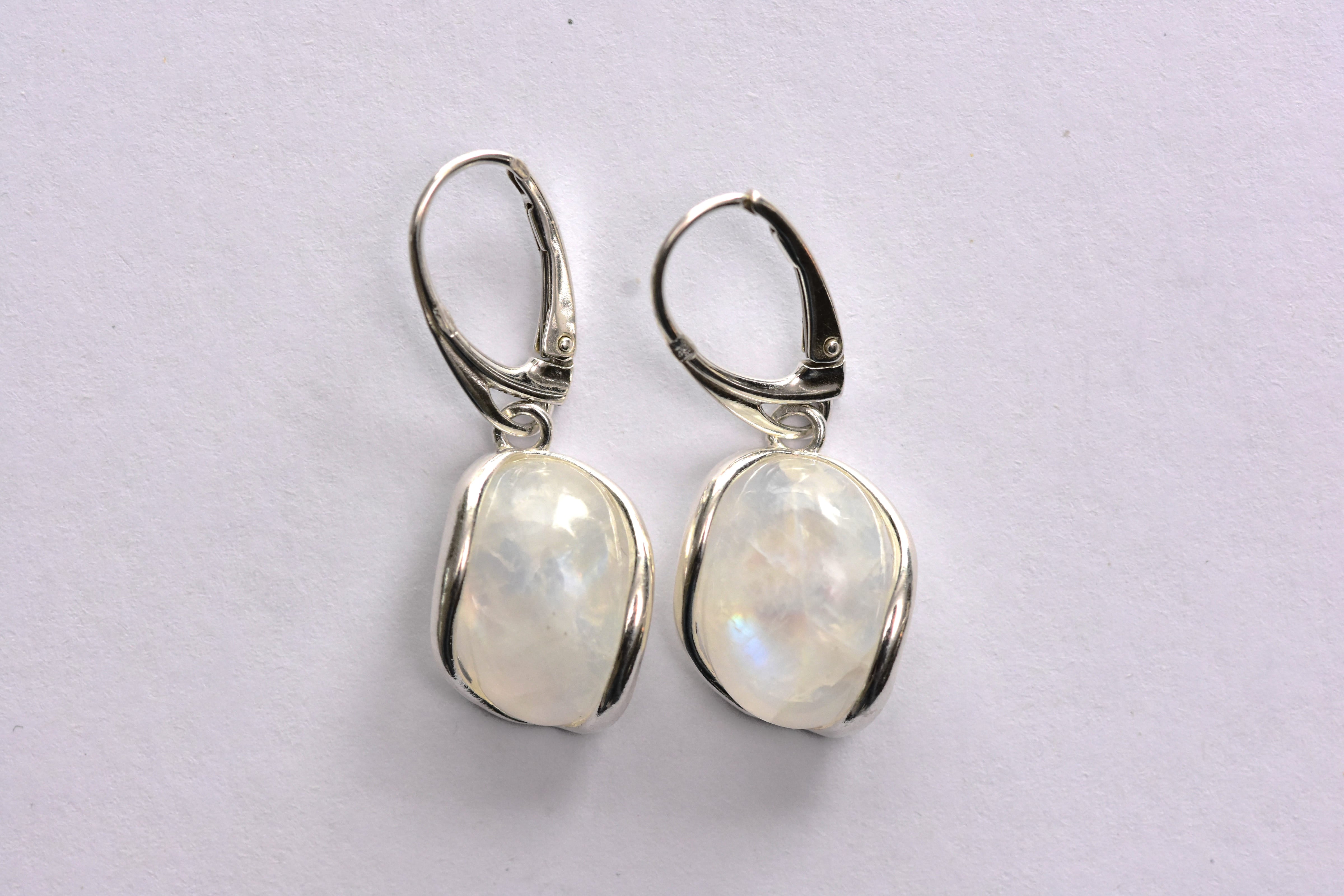 Holdkő fülbevaló ezüst foglalatban