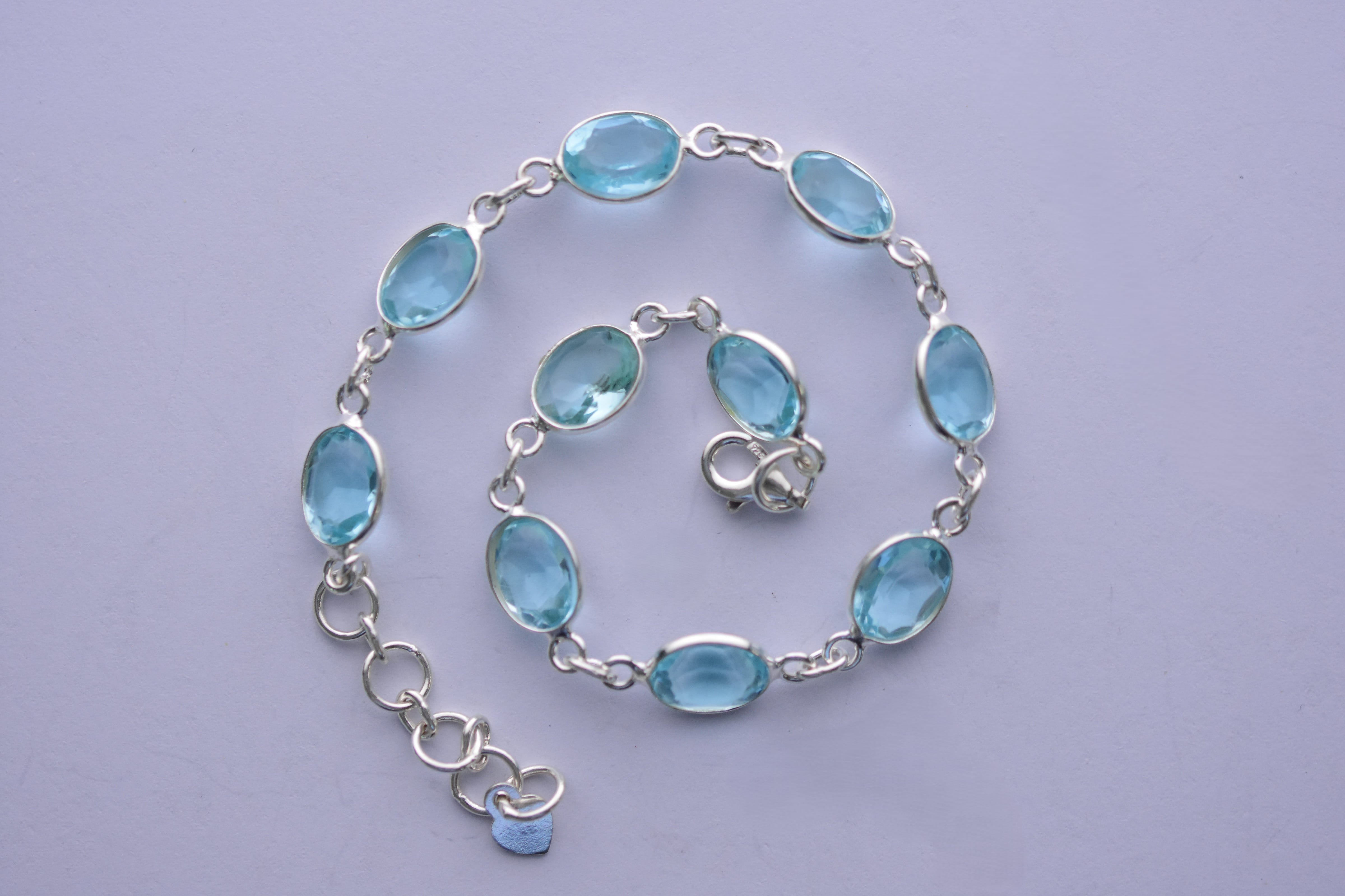 Kék topáz köves karkötő ezüst foglalatban