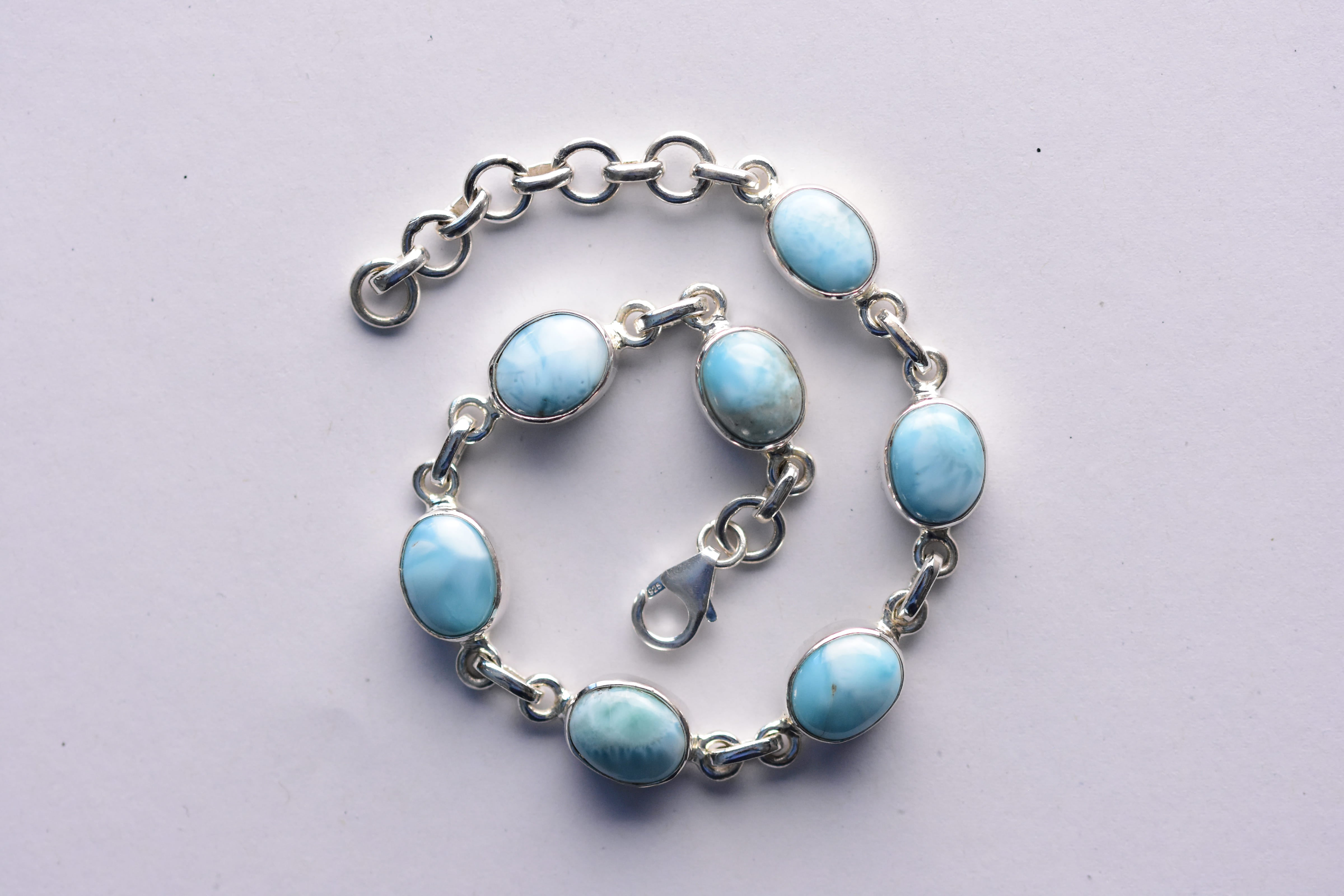 Larimar karkötő ezüst foglalatban