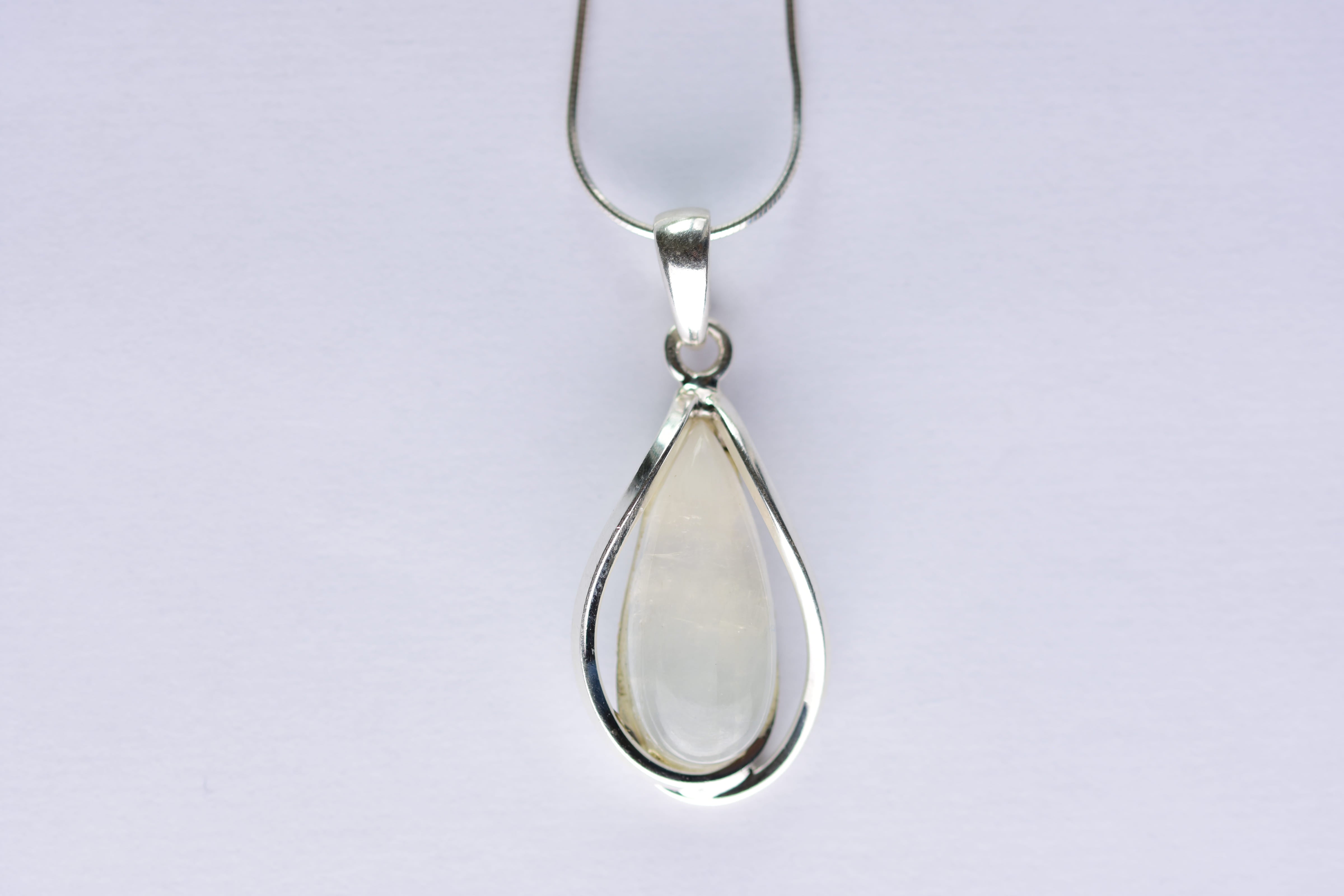 Holdkő medál ezüst foglalatban