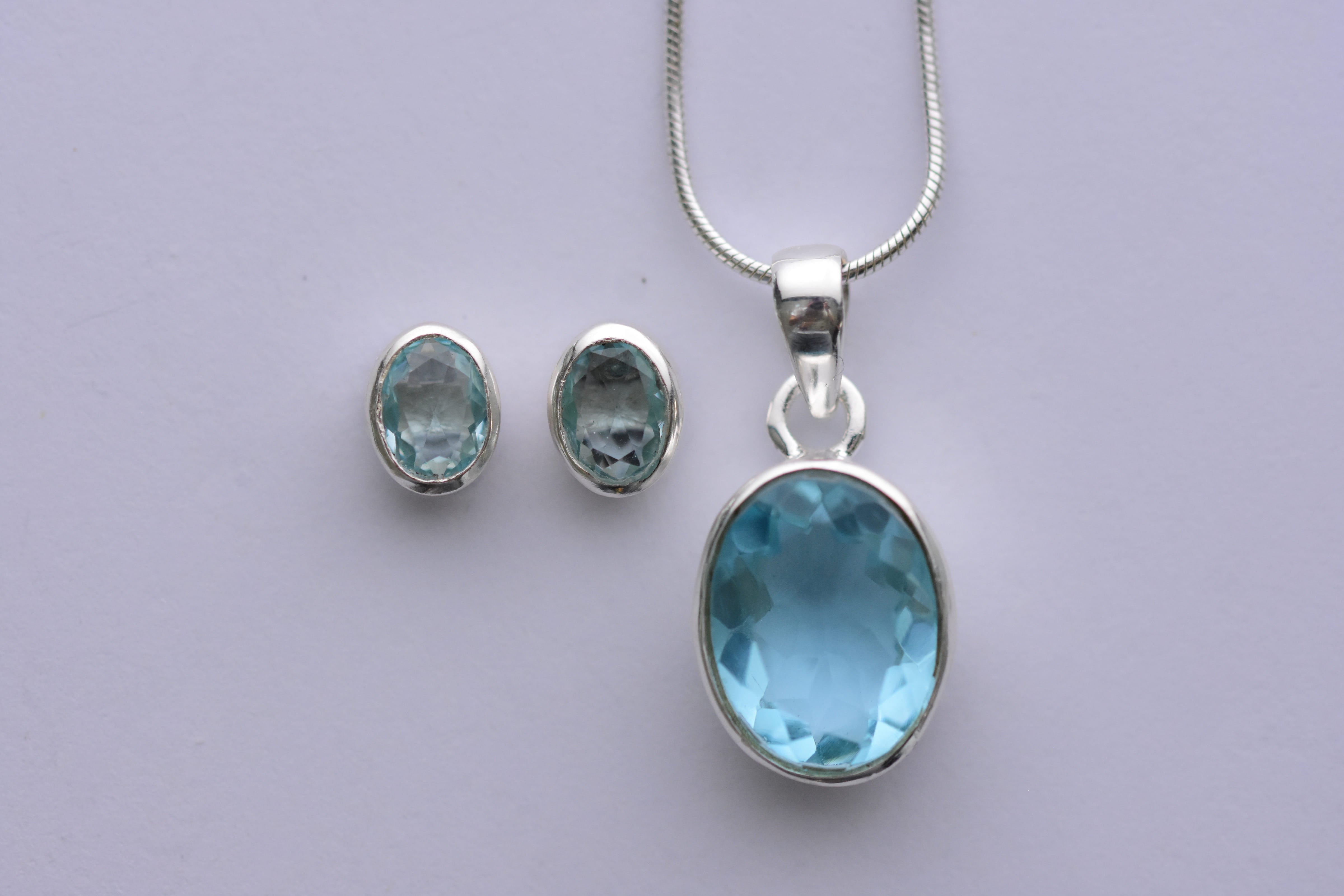 Kék topáz köves ékszer szett ezüst foglalatban