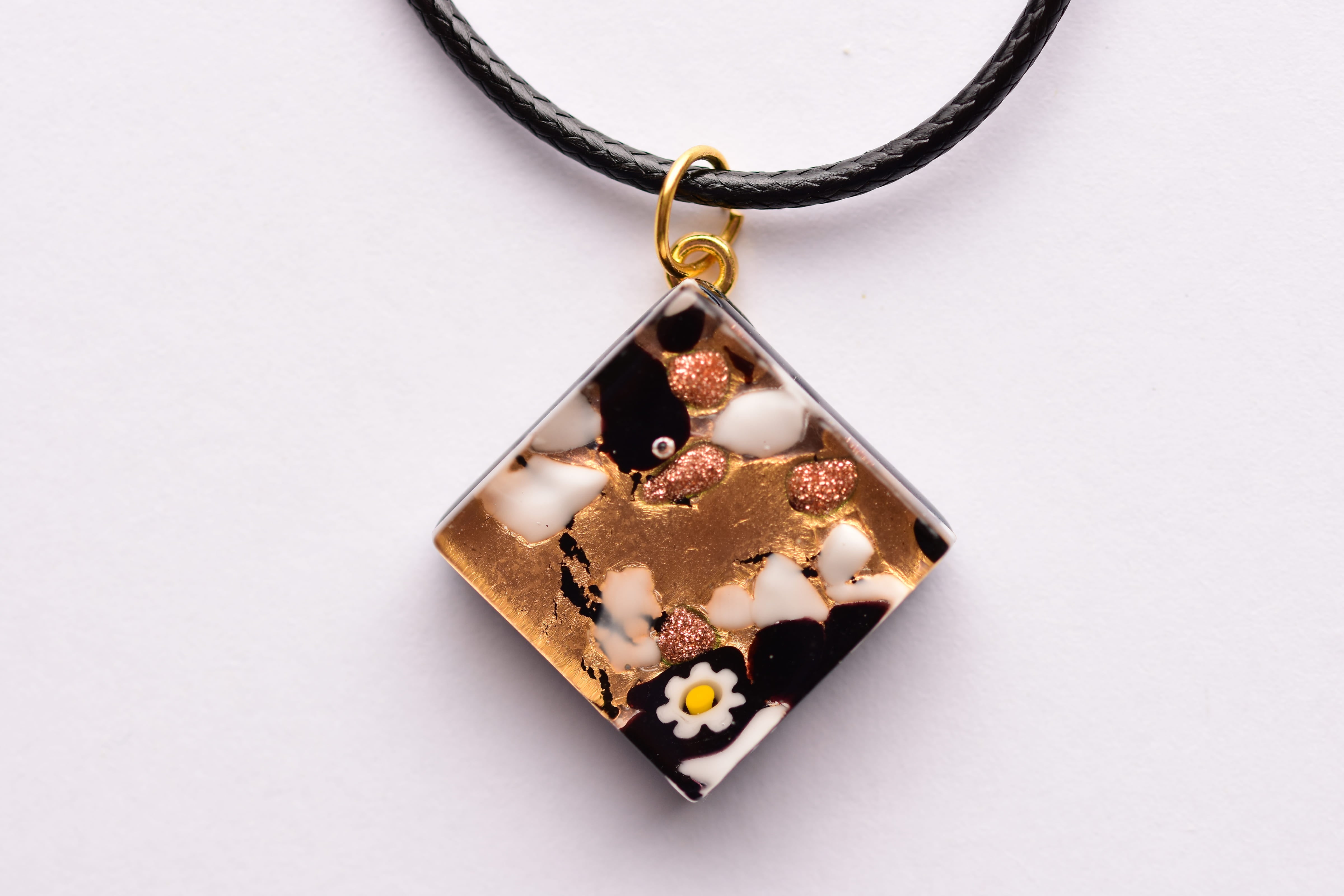 Kézzel készült muranoi üveg medál