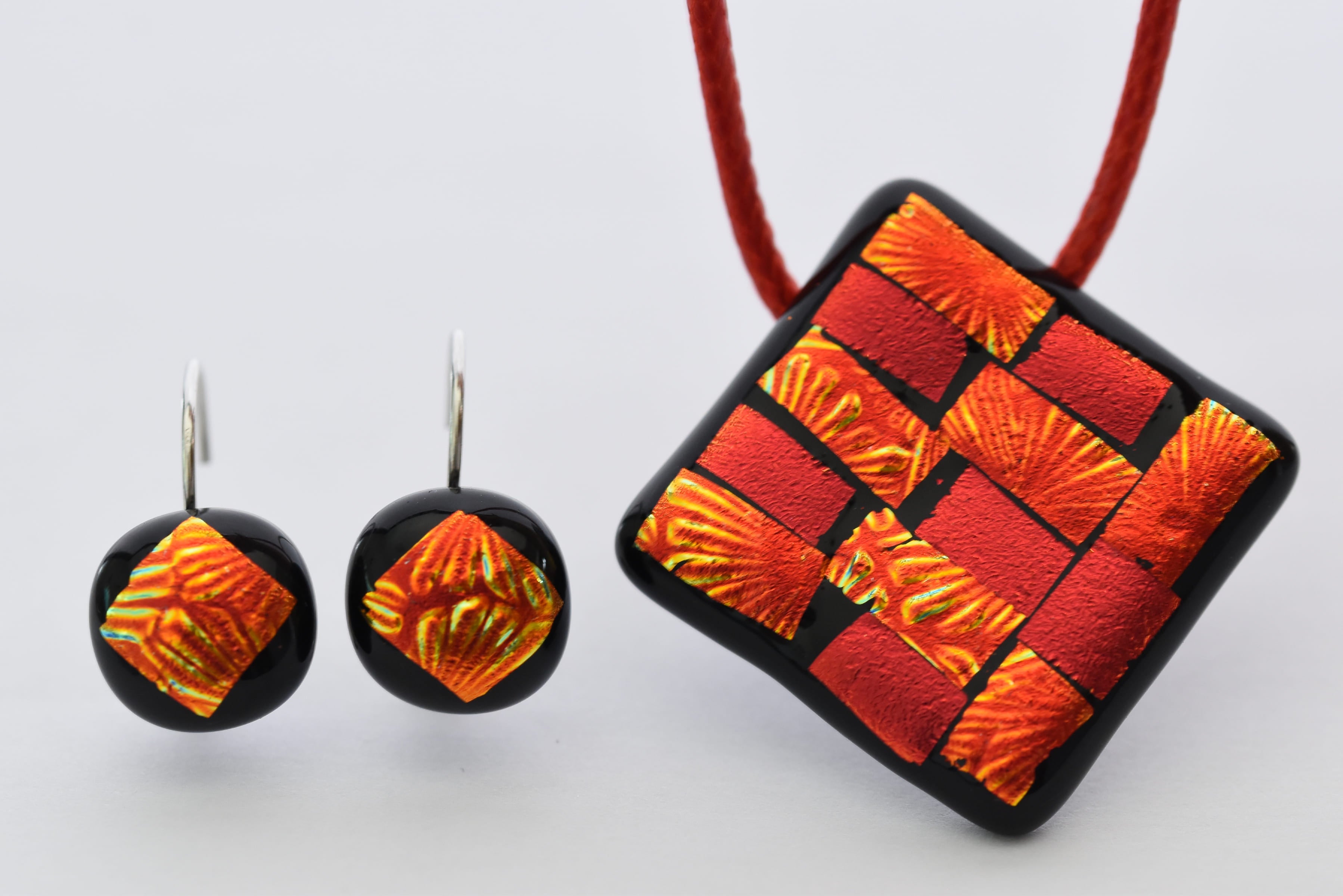 Kézzel készített üvegékszer szett