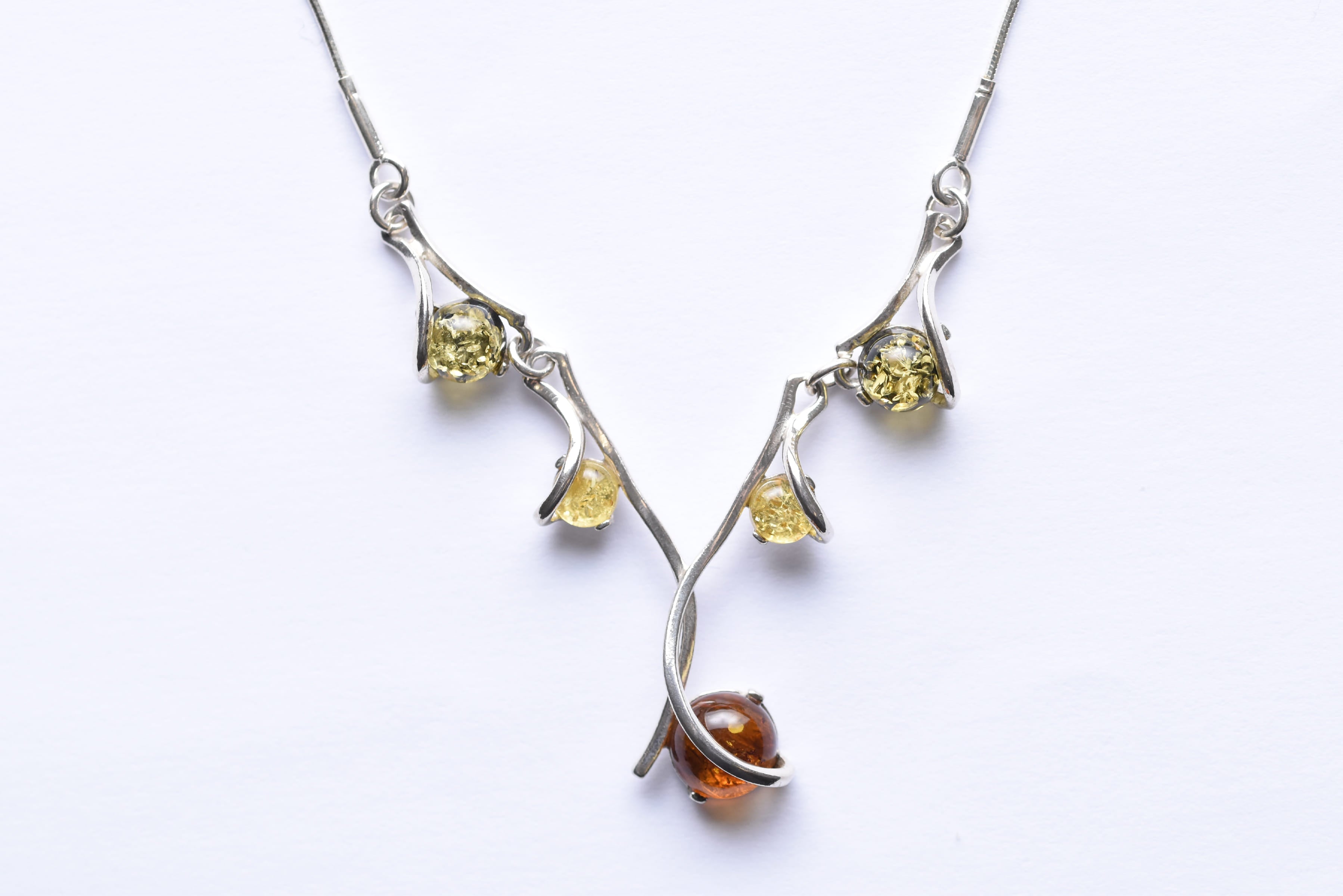 Lengyel borostyán - ezüst nyakék