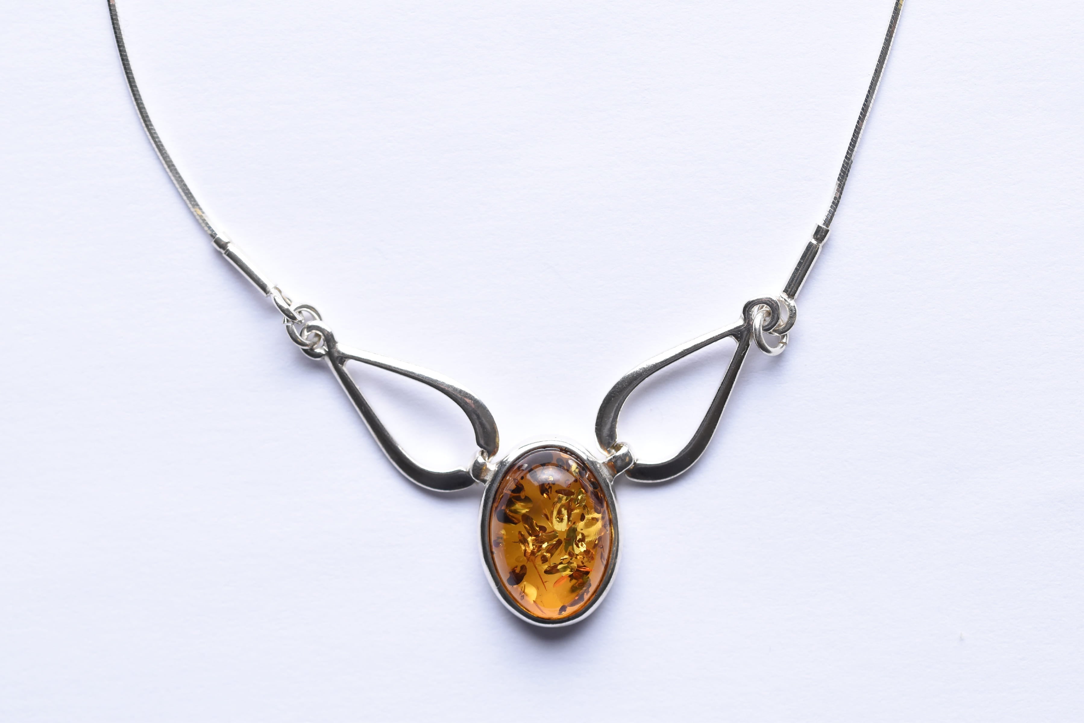 Lengyel borostyán - ezüst nyakék