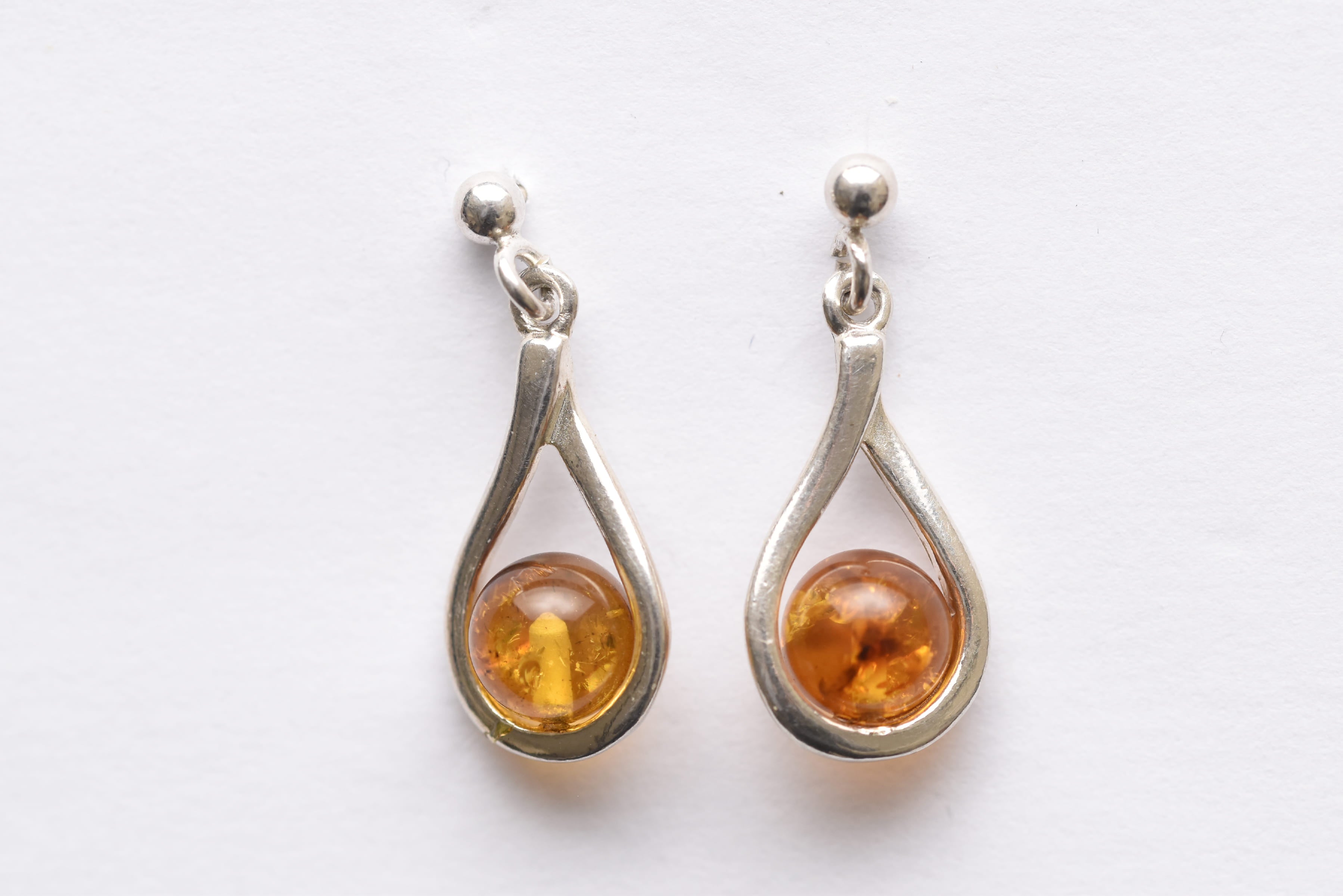 Lengyel borostyán fülbevaló ezüst foglalatban