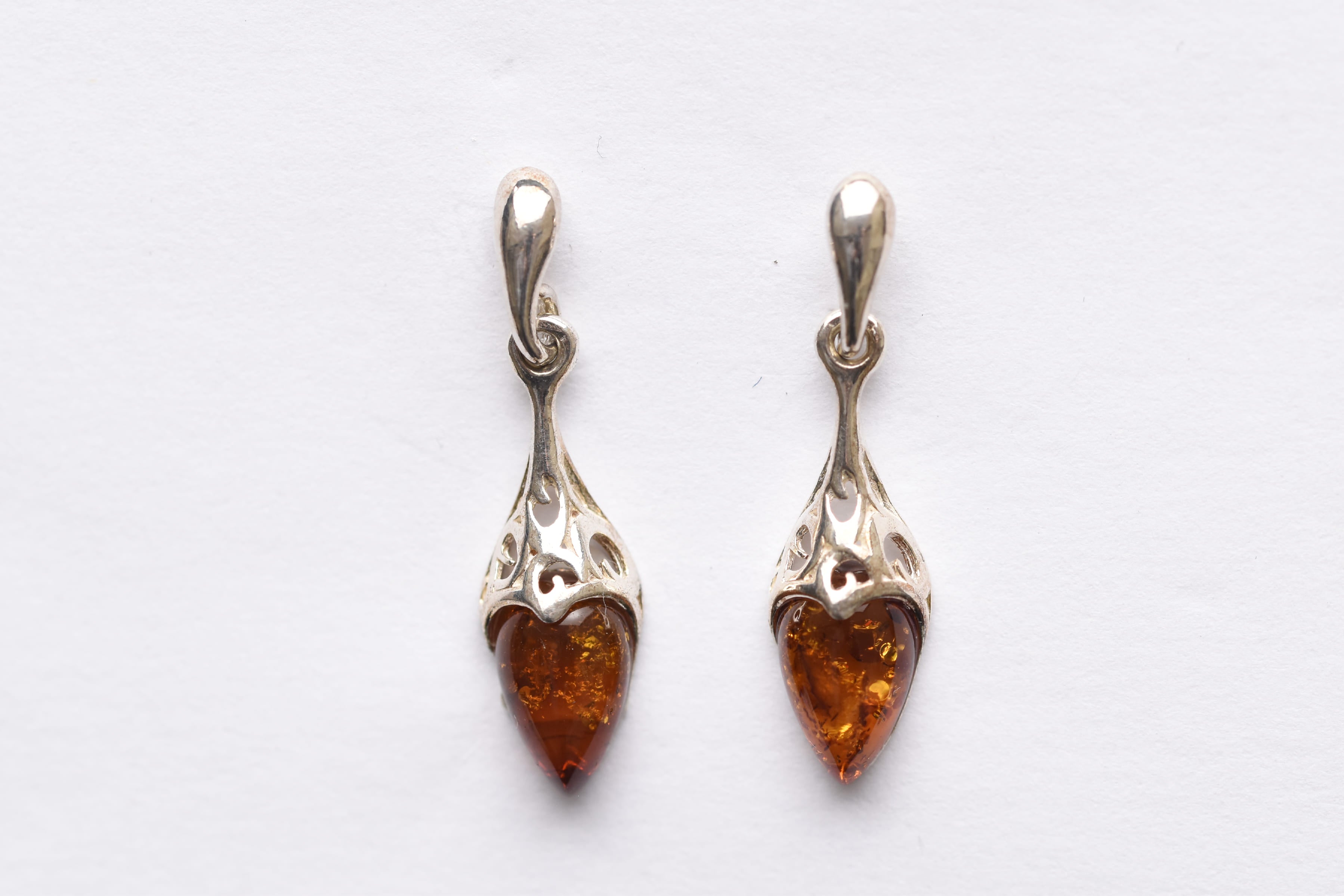 Lengyel borostyán fülbevaló ezüst foglalatban