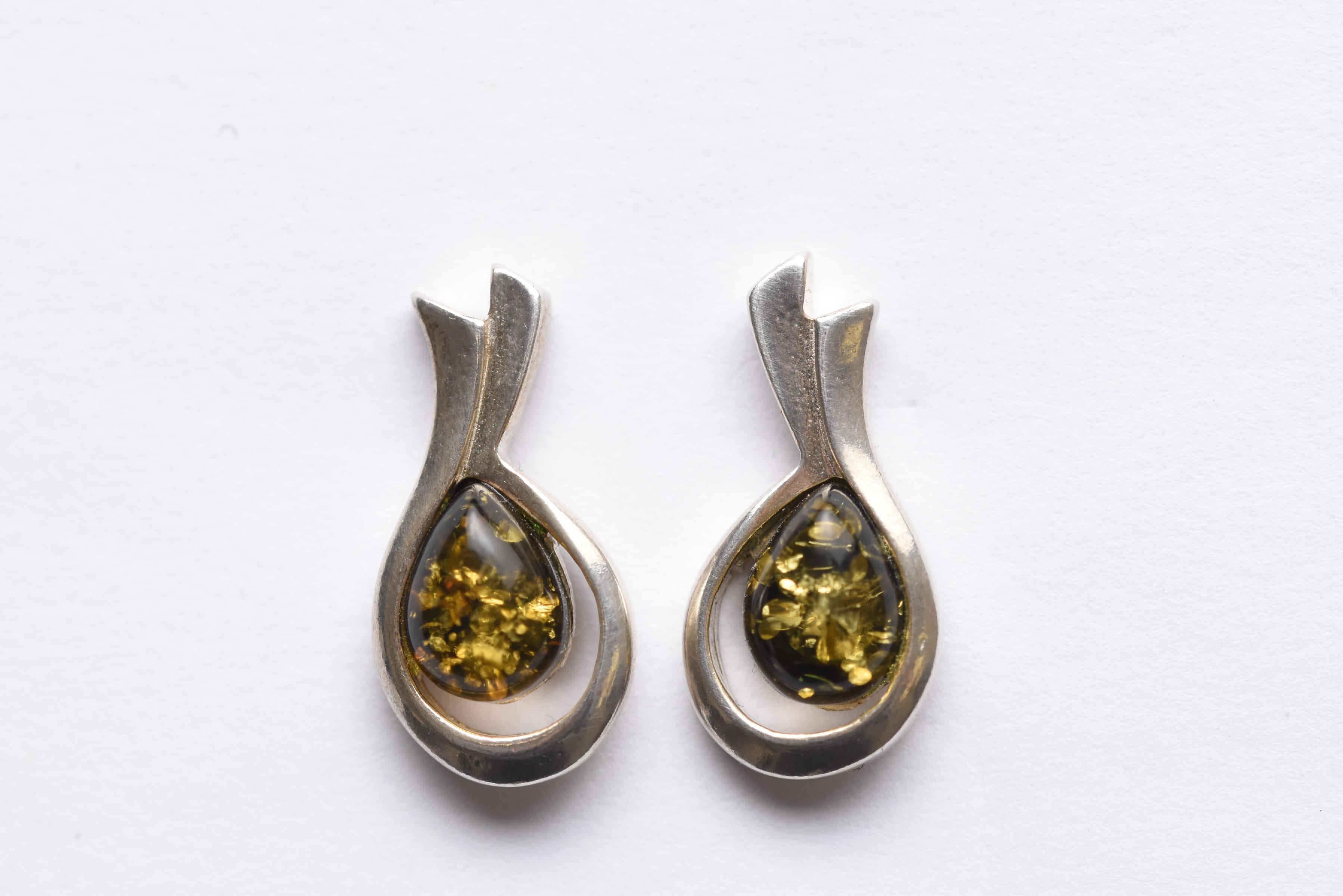 Lengyel borostyán fülbevaló ezüst foglalatban