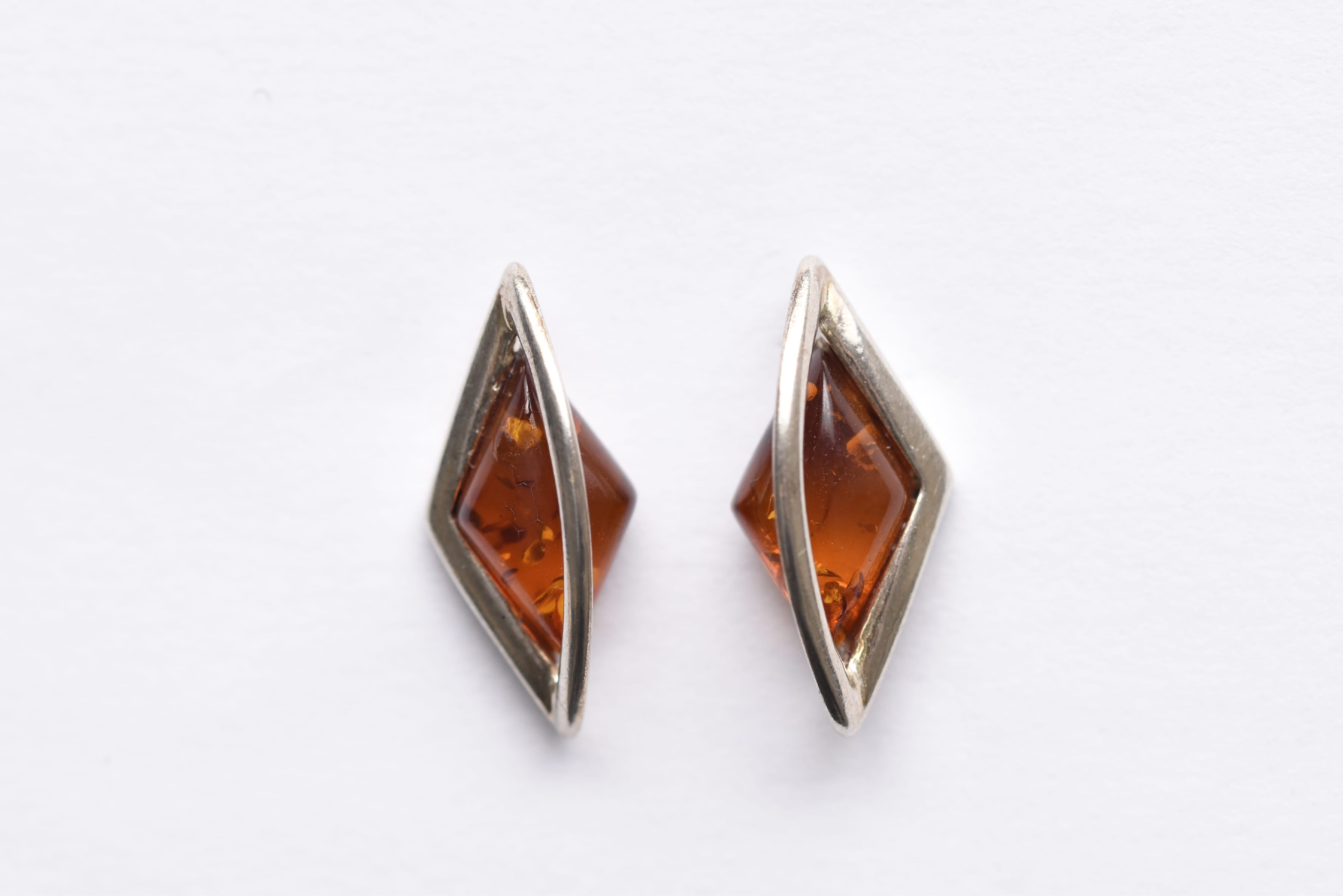 Lengyel borostyán fülbevaló ezüst foglalatban