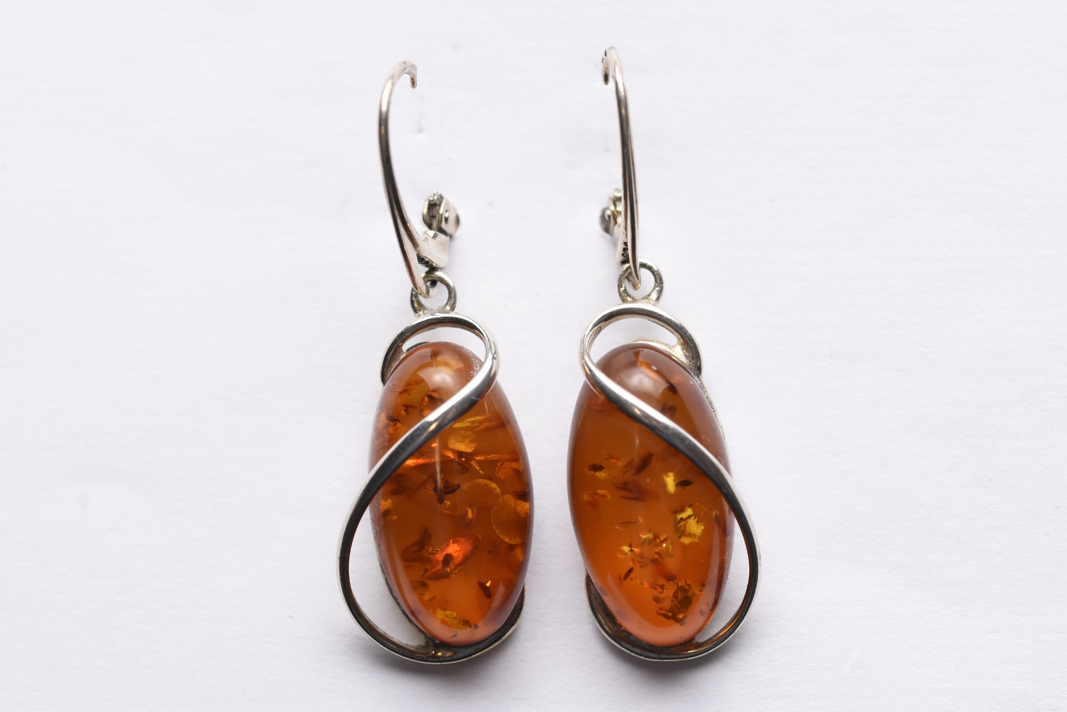 Lengyel borostyán fülbevaló ezüst foglalatban