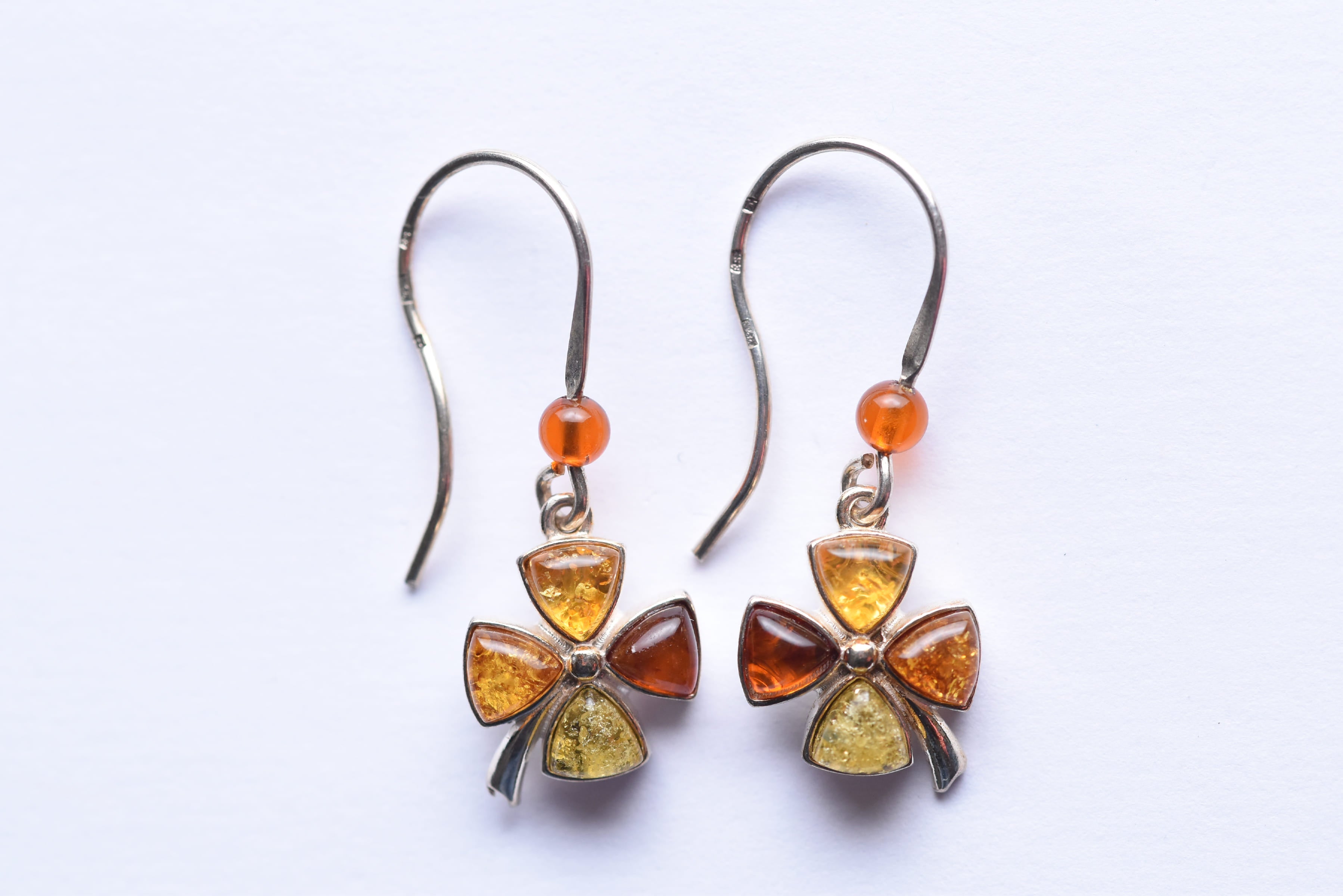 Lengyel borostyán fülbevaló ezüst foglalatban