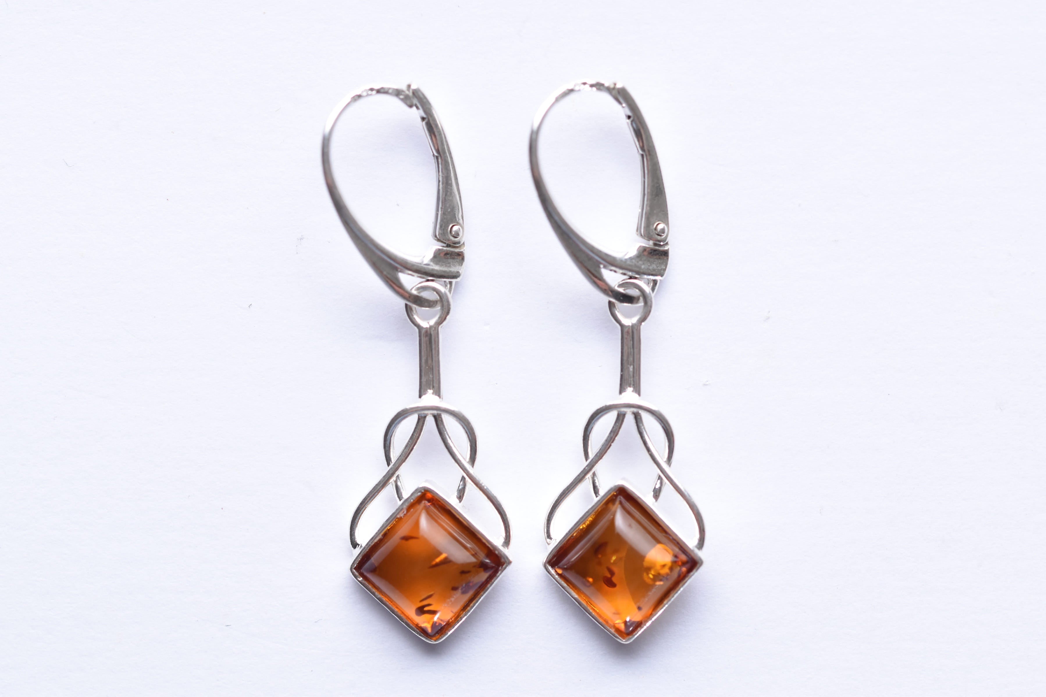 Lengyel borostyán fülbevaló ezüst foglalatban