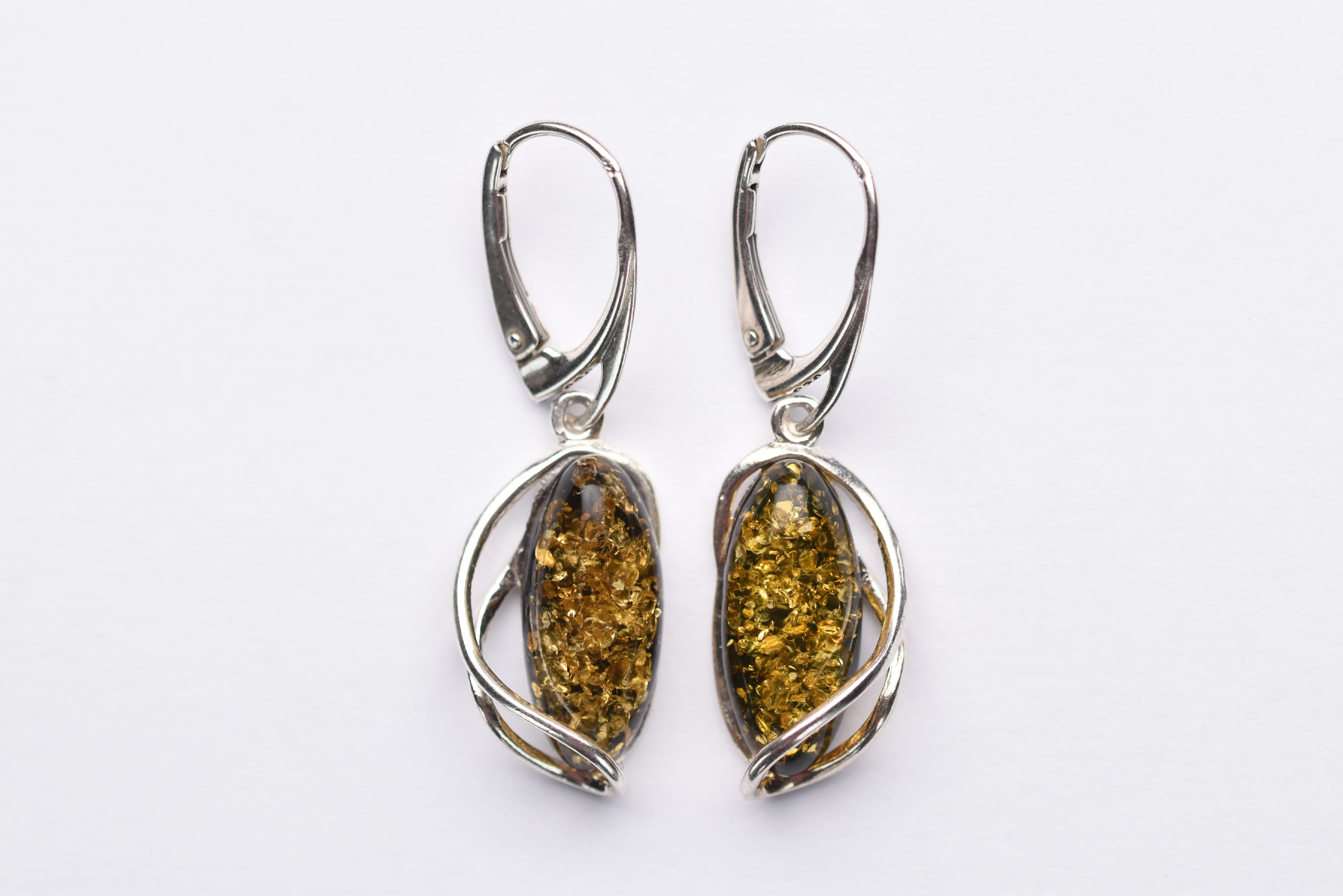 Lengyel borostyánkő fülbevaló ezüst foglalatban