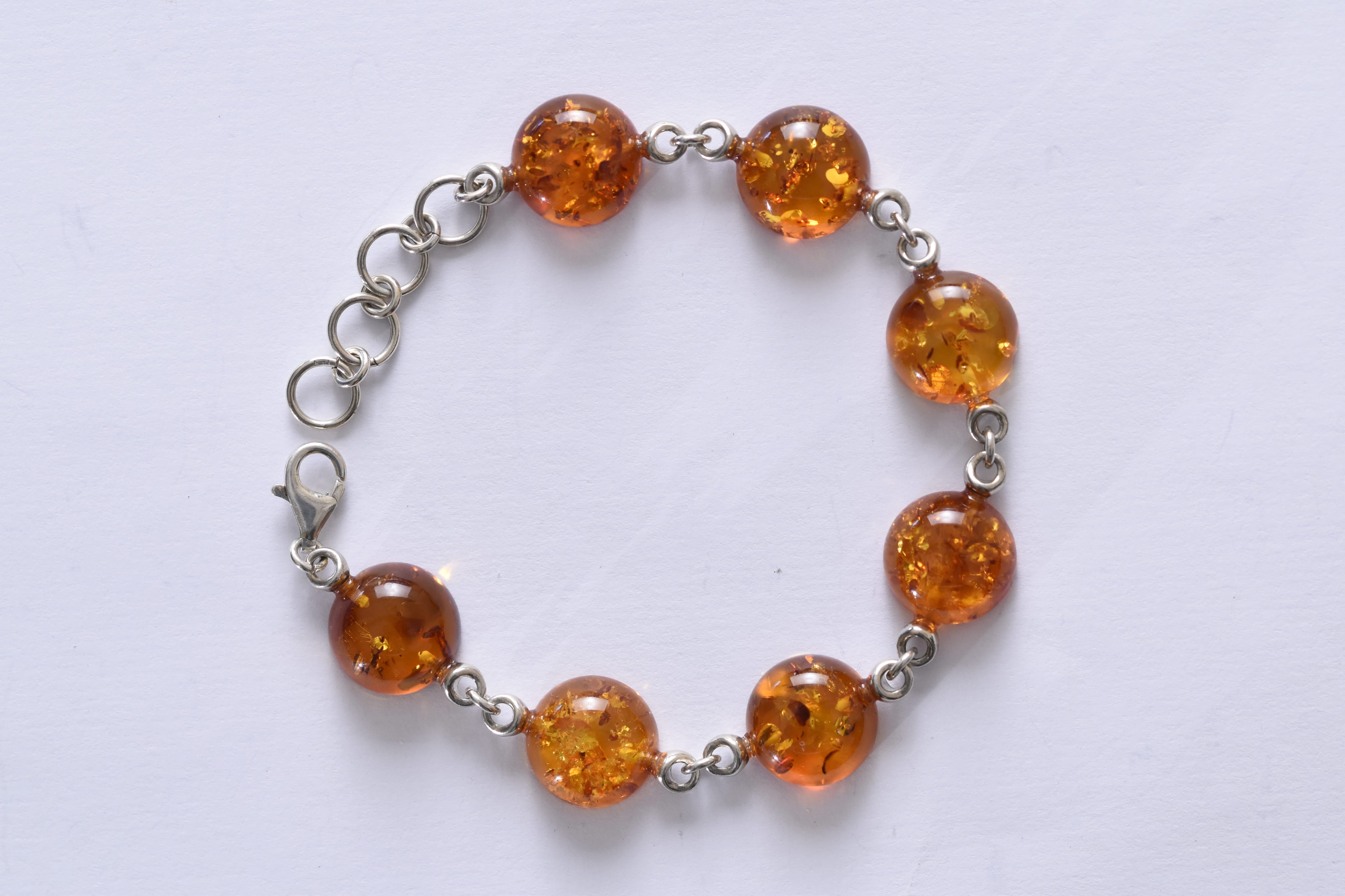 Lengyel borostyánkő-ezüst karkötő