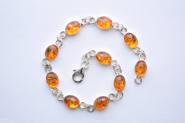 Lengyel borostyán karkötő ezüst foglalatban