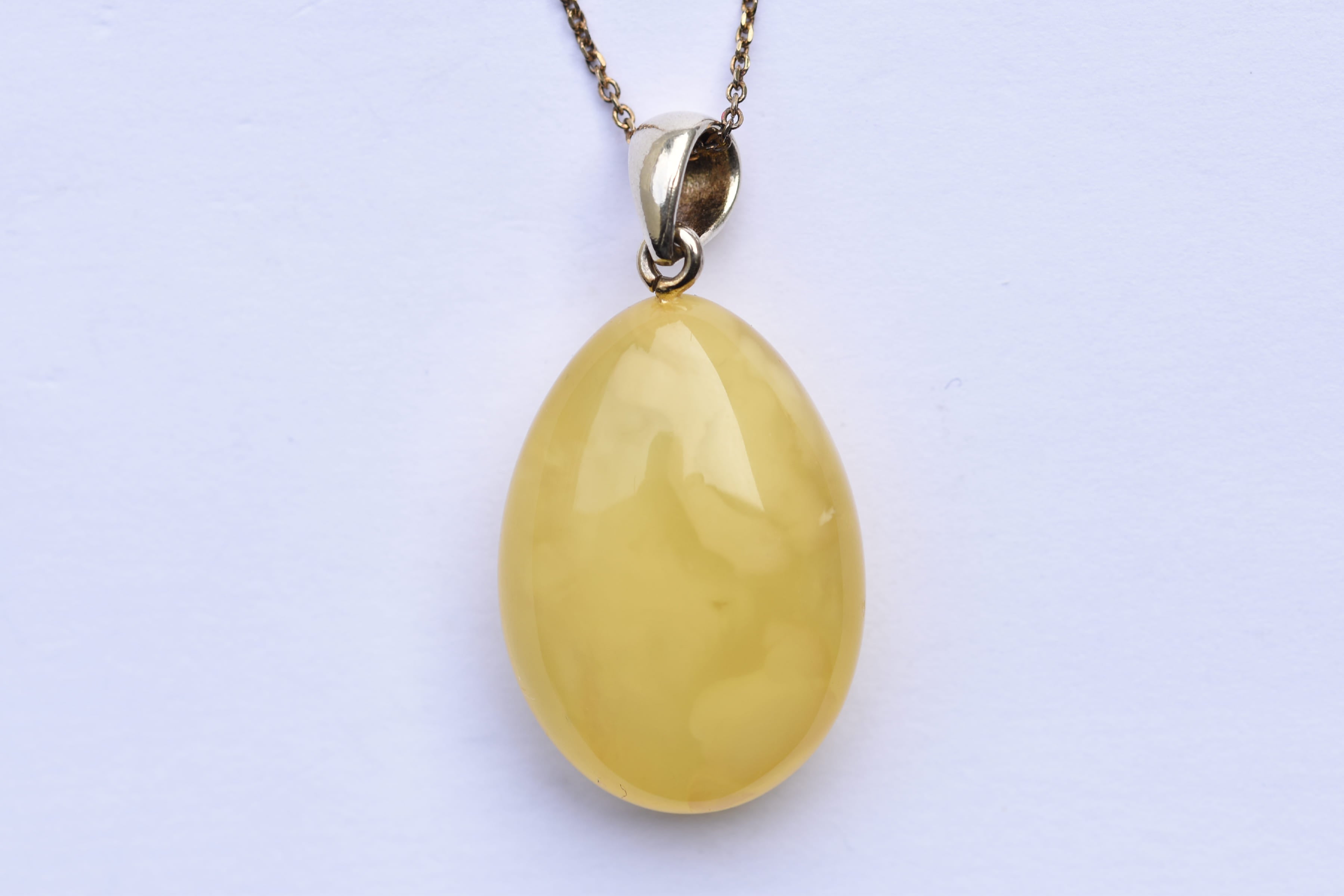 Lengyel borostyánkő medál ezüstbe foglalva