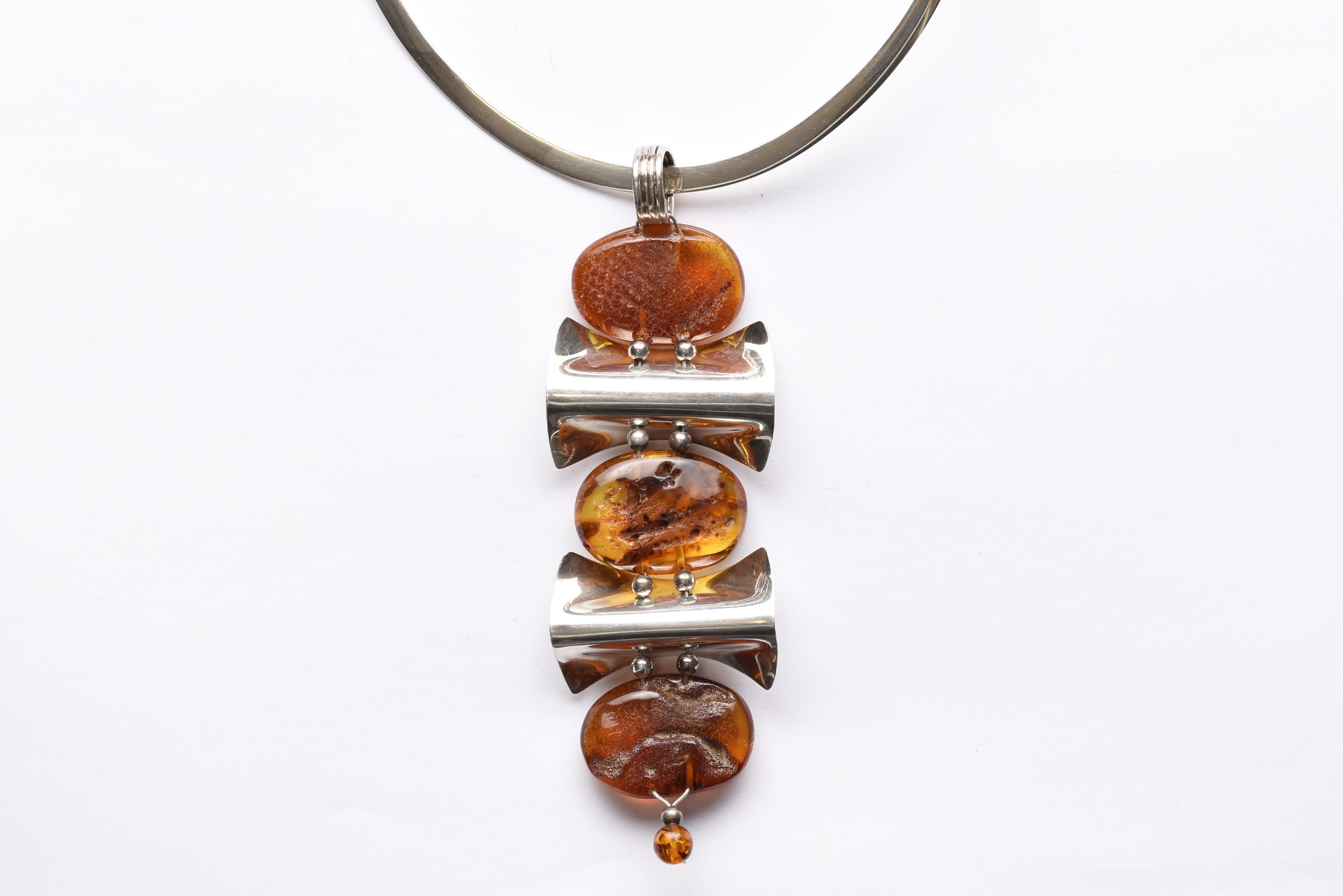 Lengyel borostyán medál ezüsttel kombinálva