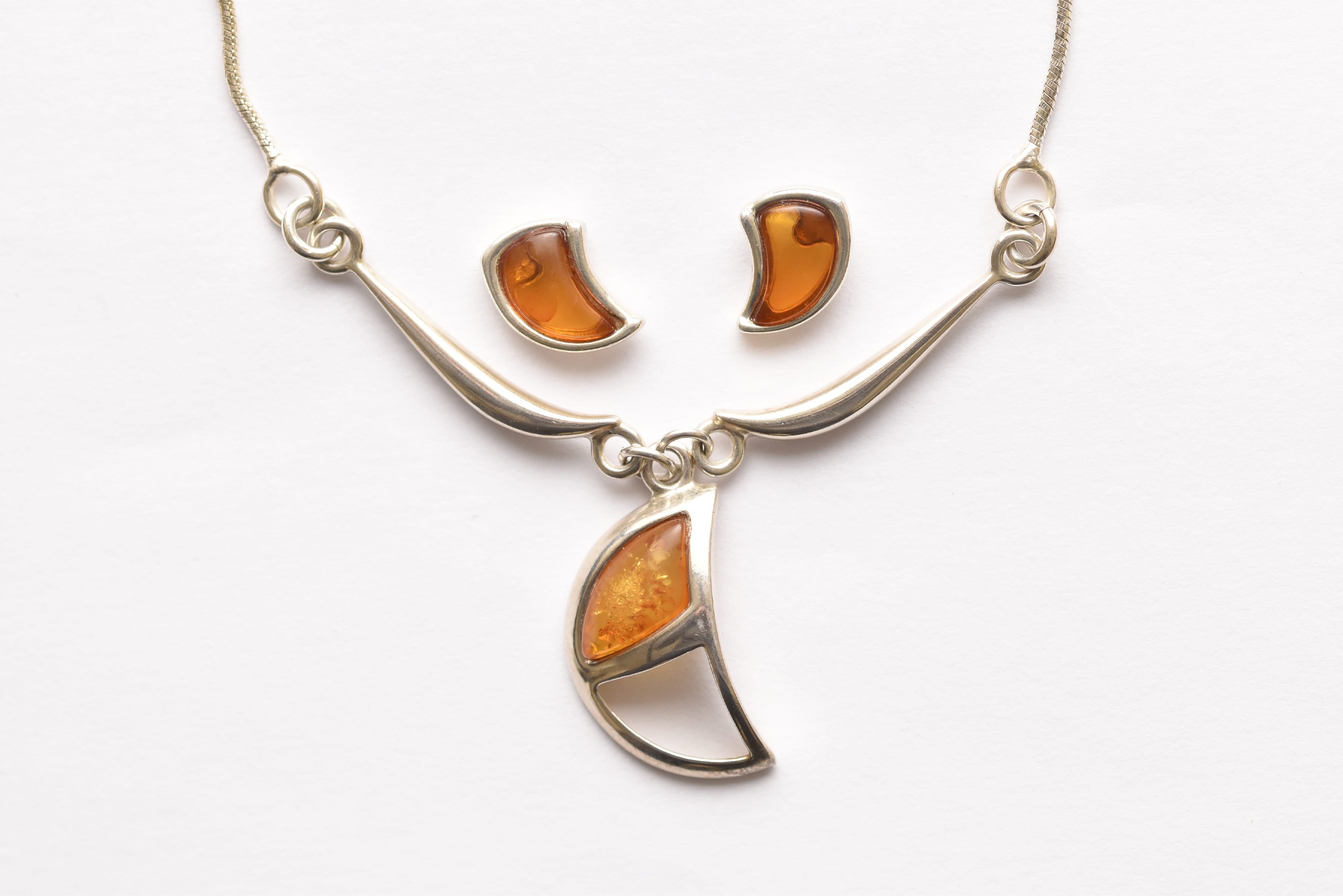 Lengyel borostyán ékszer szett ezüst foglalatban