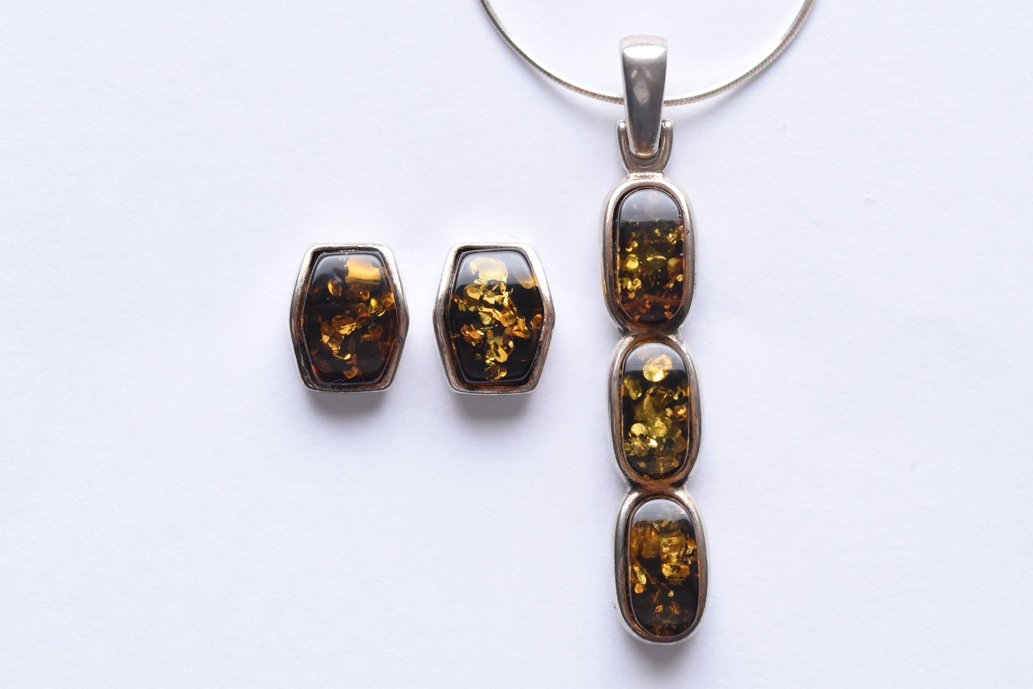 Lengyel borostyán ékszer szett ezüst foglalatban