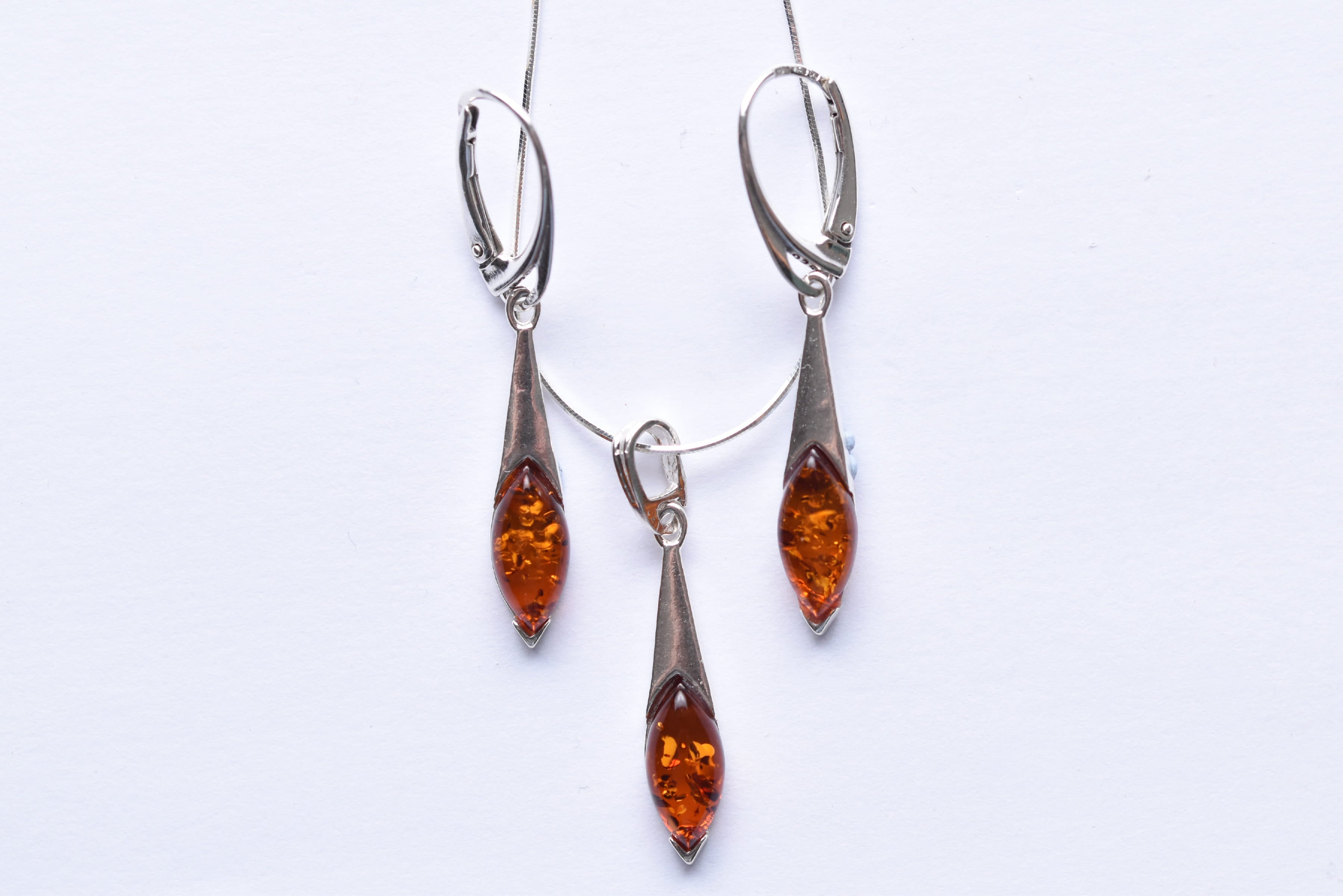 Lengyel borostyán ékszer szett ezüst foglalatban