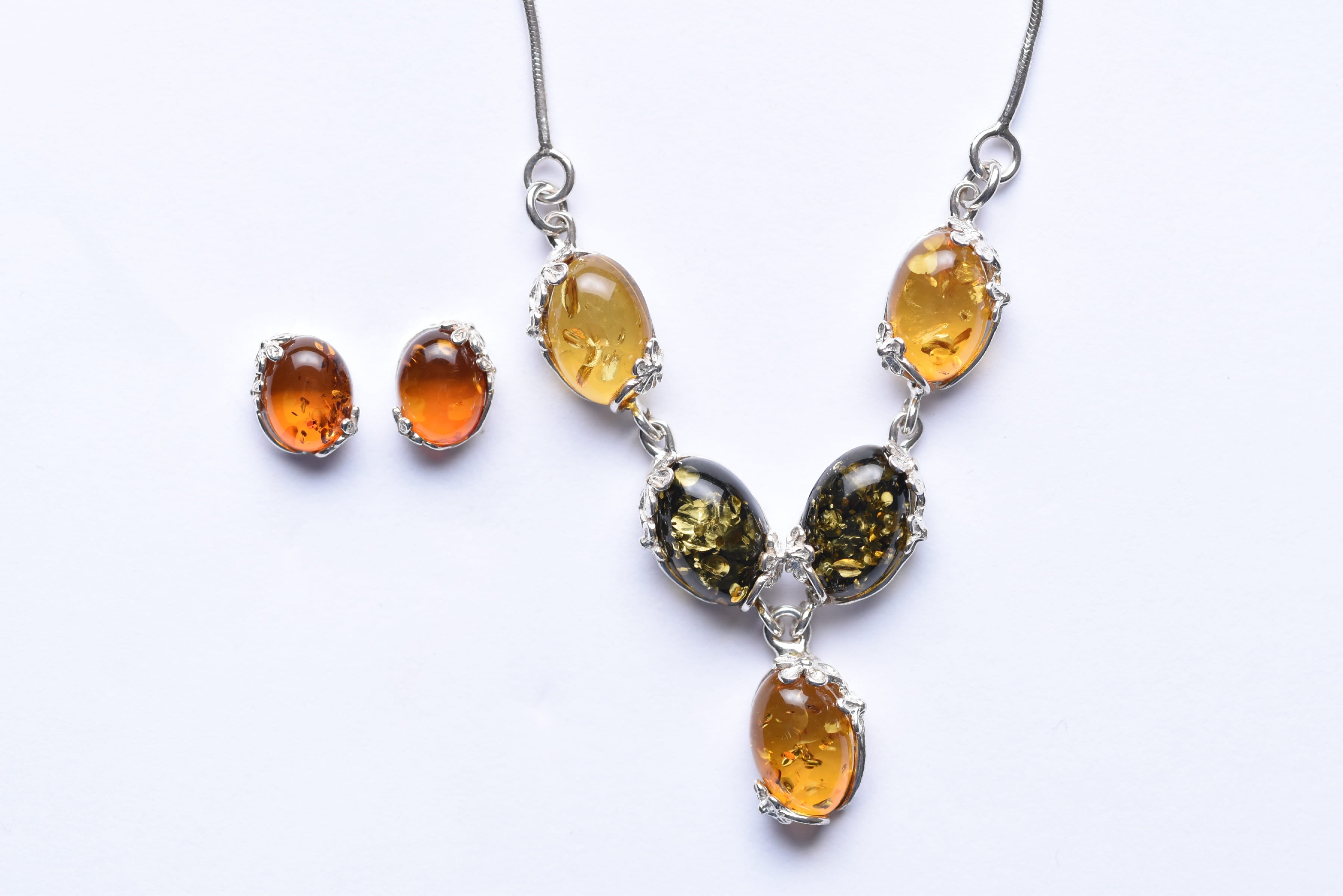 Lengyel borostyán ékszer szett ezüst foglalatban