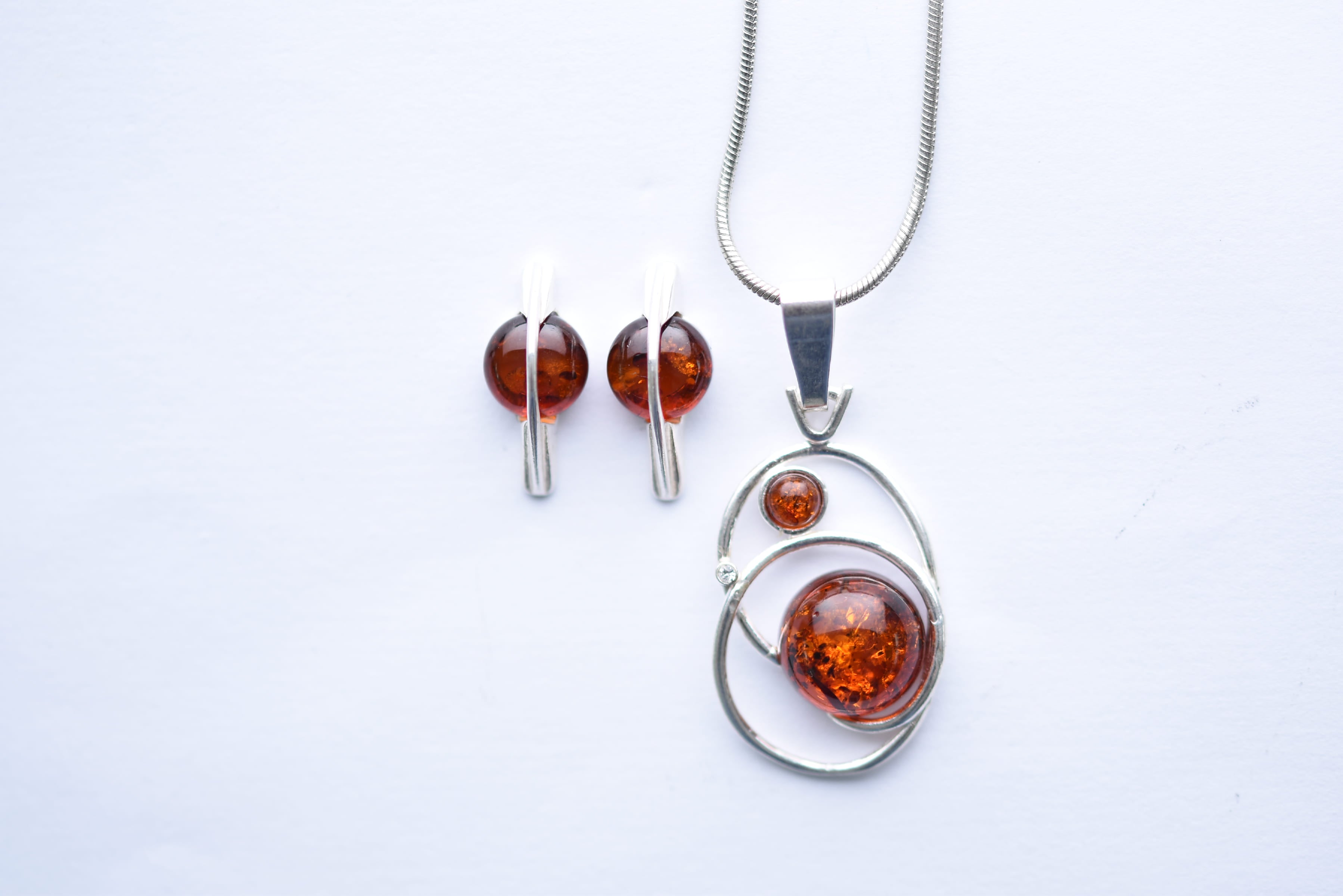 Lengyel borostyán ékszer szett ezüst foglalatban