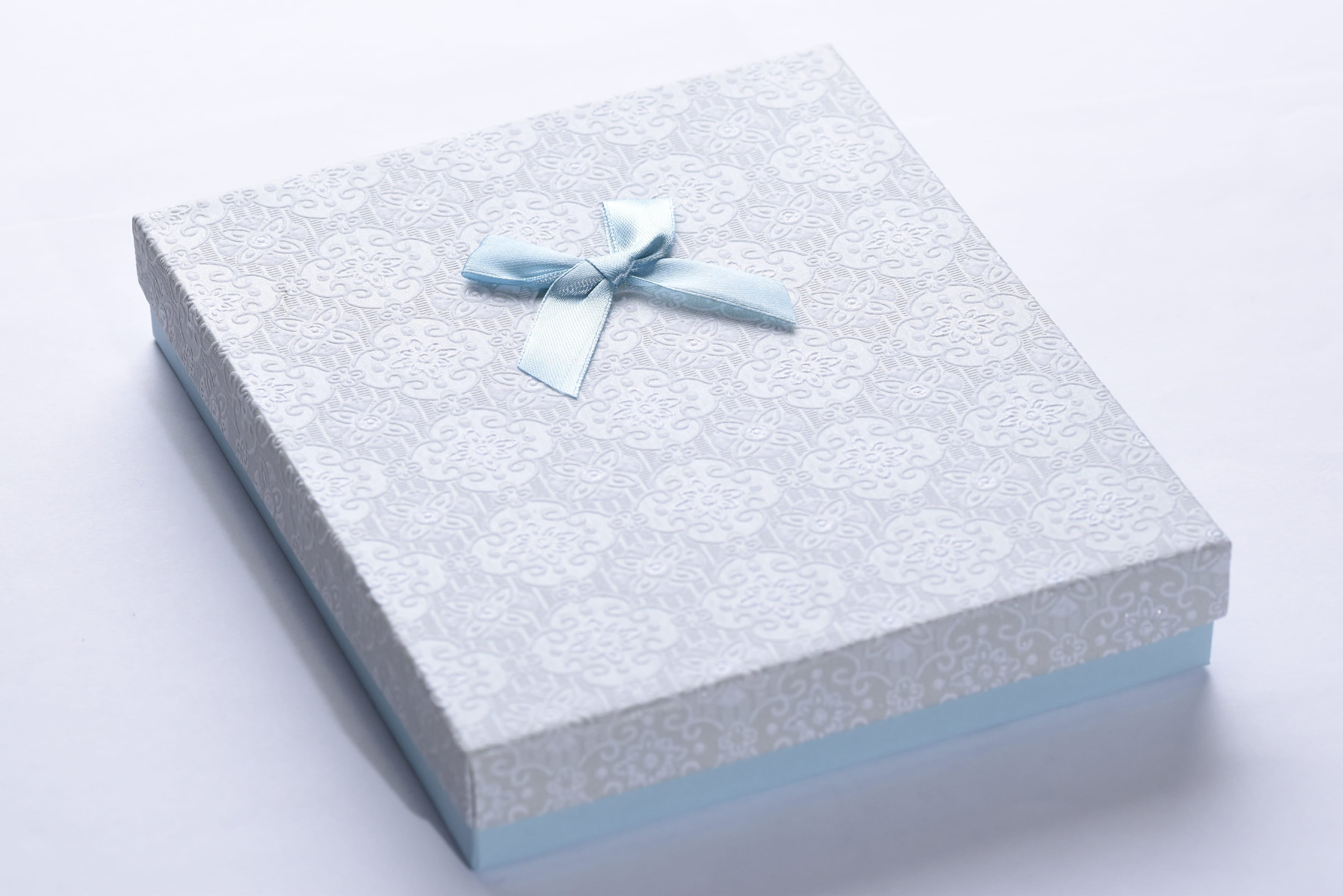 Masnival díszített ékszerdoboz