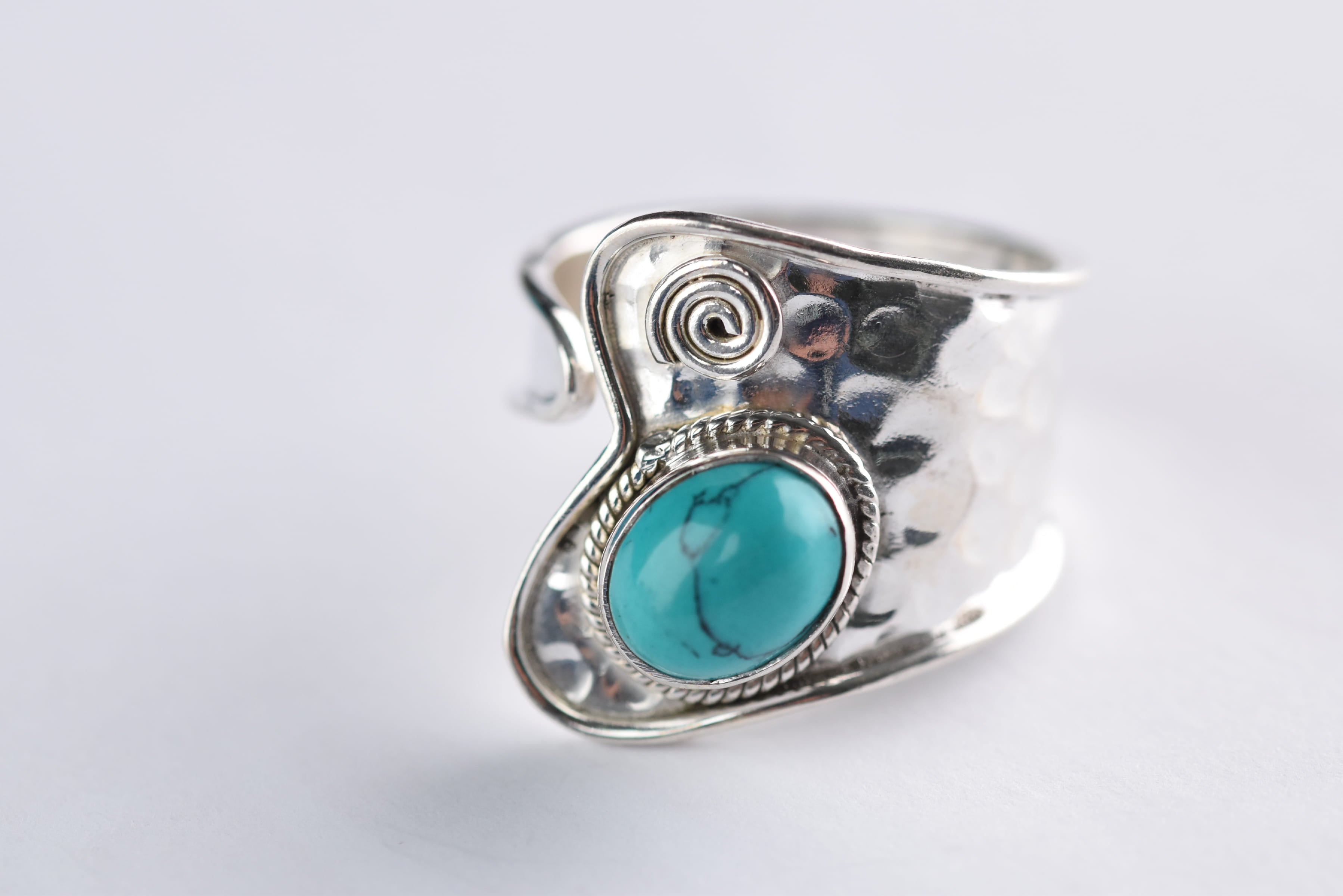 Türkiz köves gyűrű ezüstbe foglalva