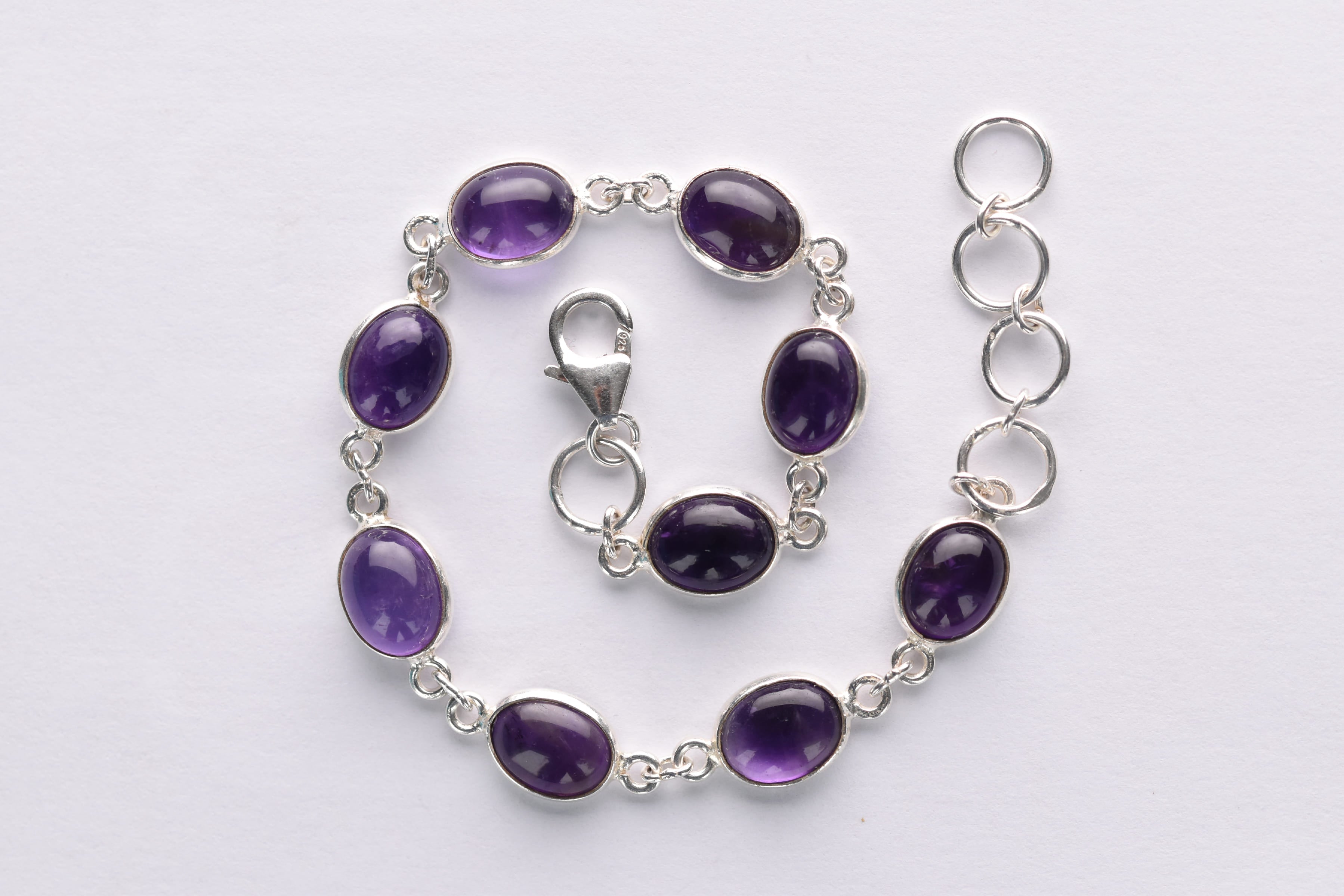 Ametiszt karkötő ezüst foglalatban
