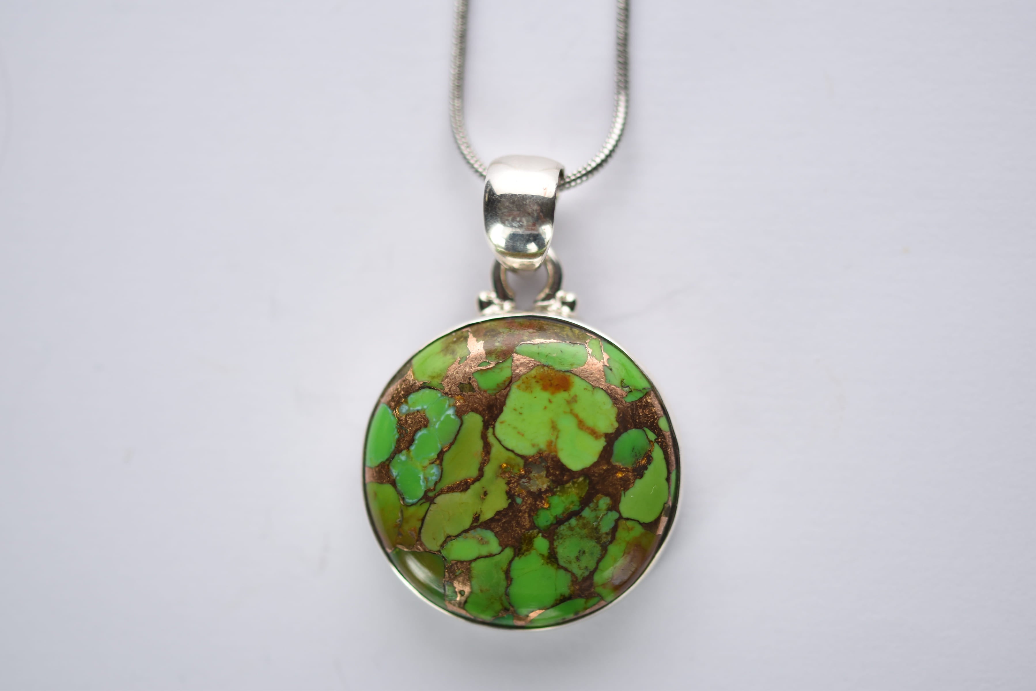 Zöld réz türkiz medál ezüst fogalatban