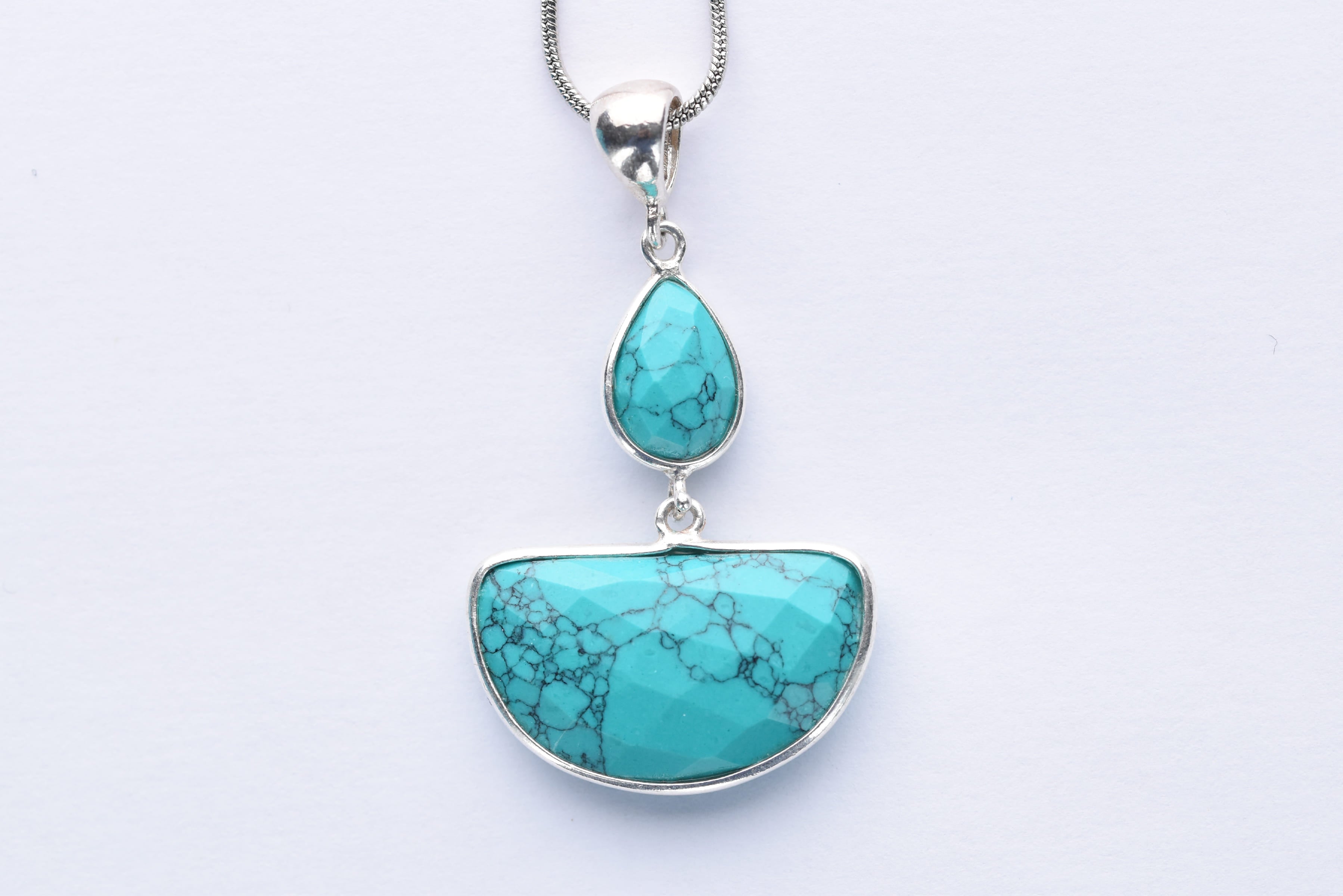 Türkiz köves medál ezüst foglalatban