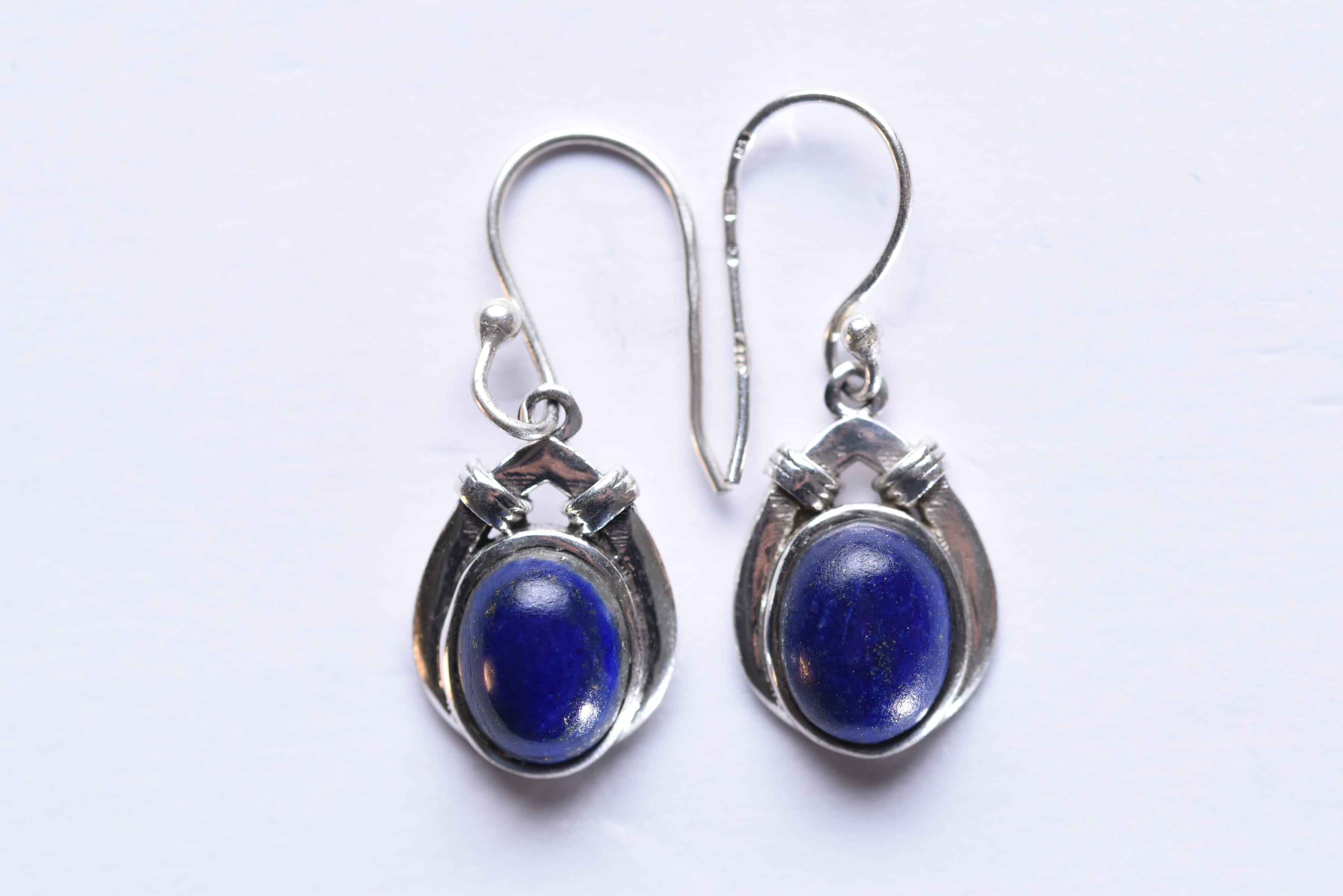 Lápisz lazuli köves fülbevaló ezüst foglalatban
